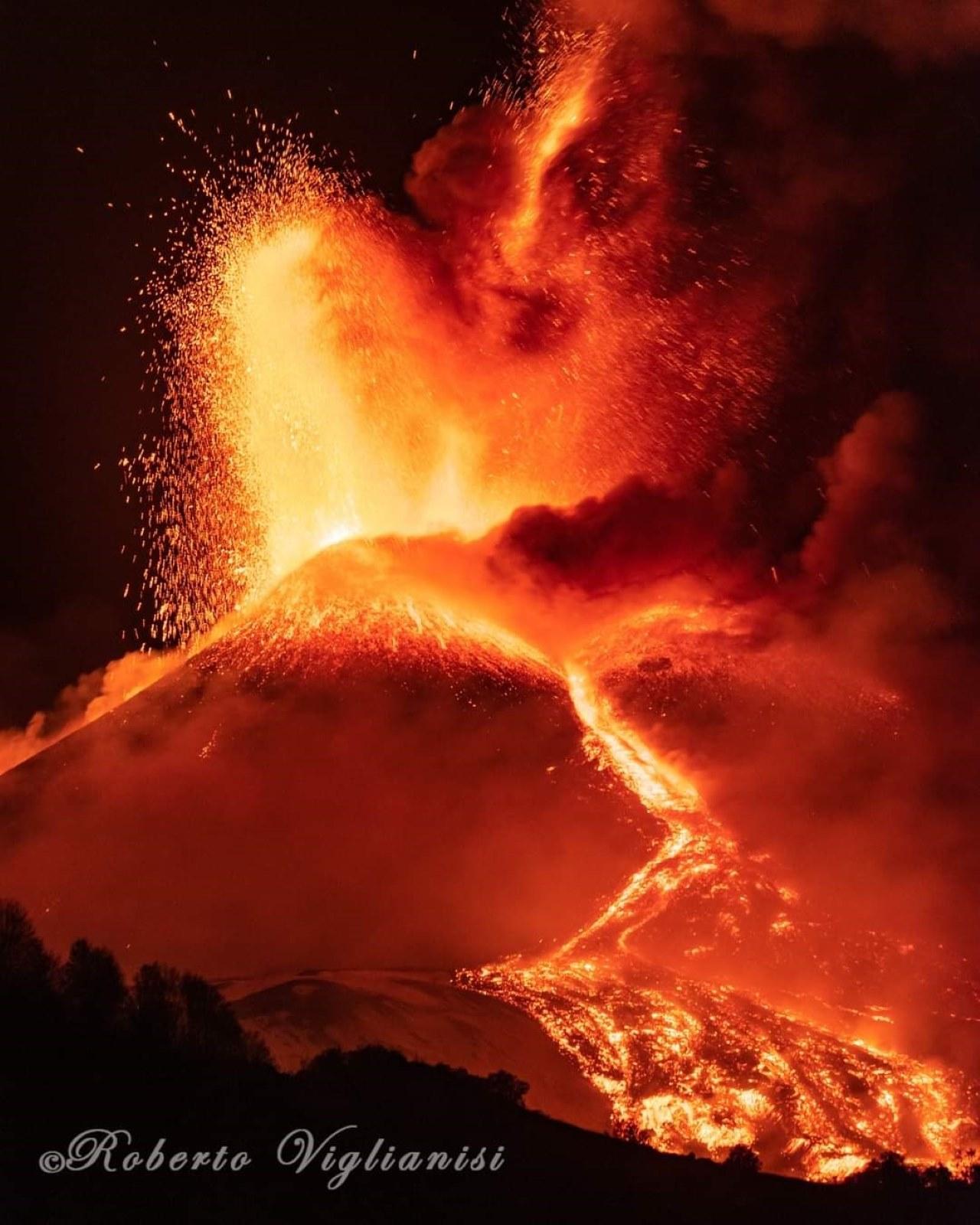 Mount Etna & Taormina Full-Day Tour from Messina