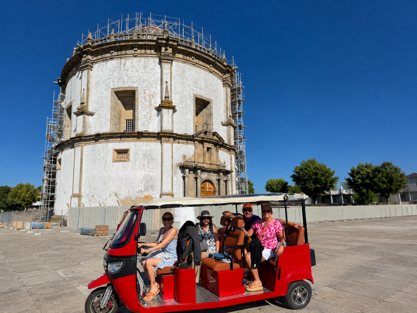 Private Electric Tuk-Tuk Tour of Porto