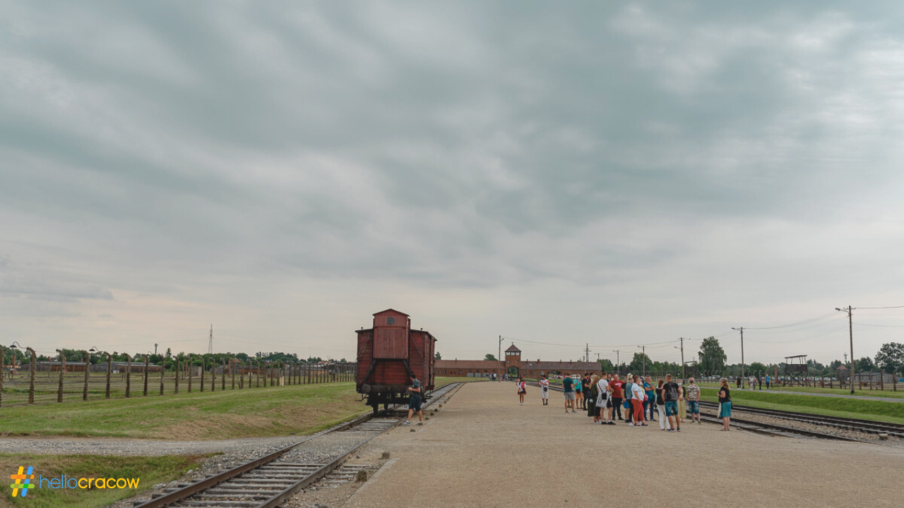 Auschwitz-Birkenau Guided Memorial Tour from Krakow