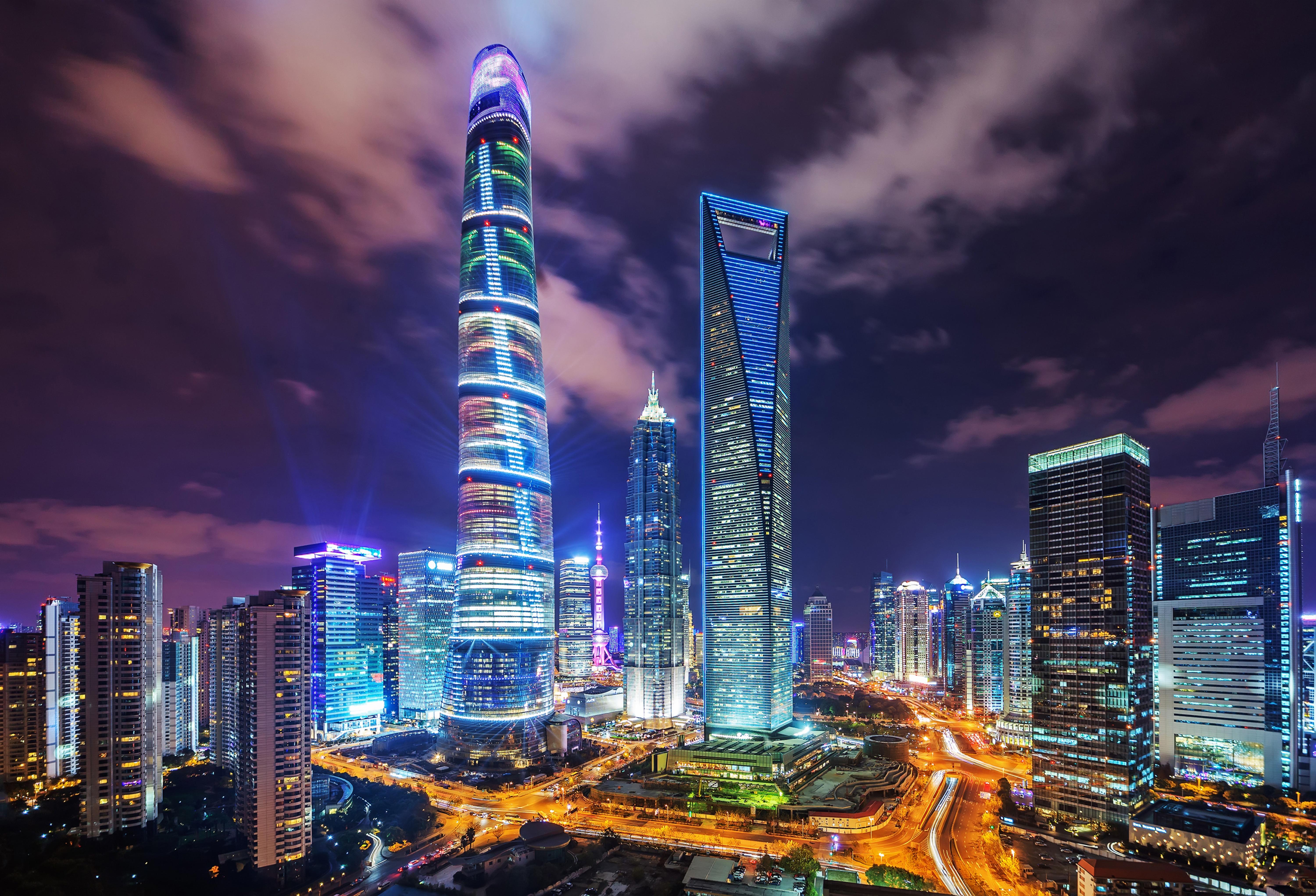 Shanghai Tower: Mittag- oder Abendessen im 119. Stock
