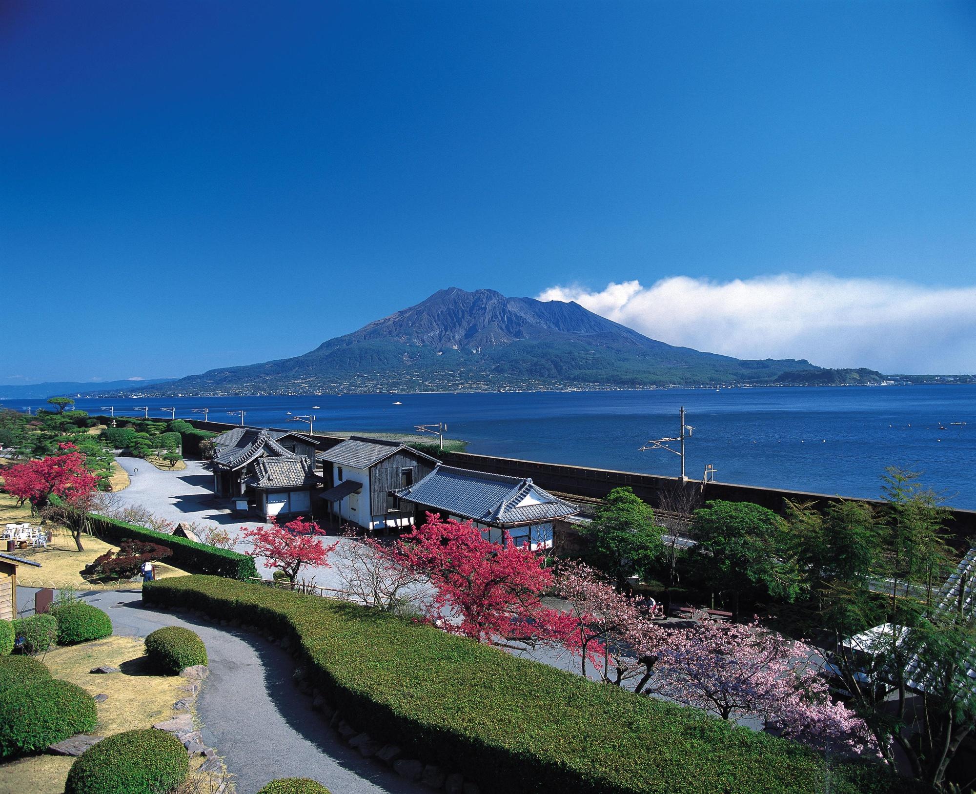 Private Kagoshima Heritage & Volcano Tour