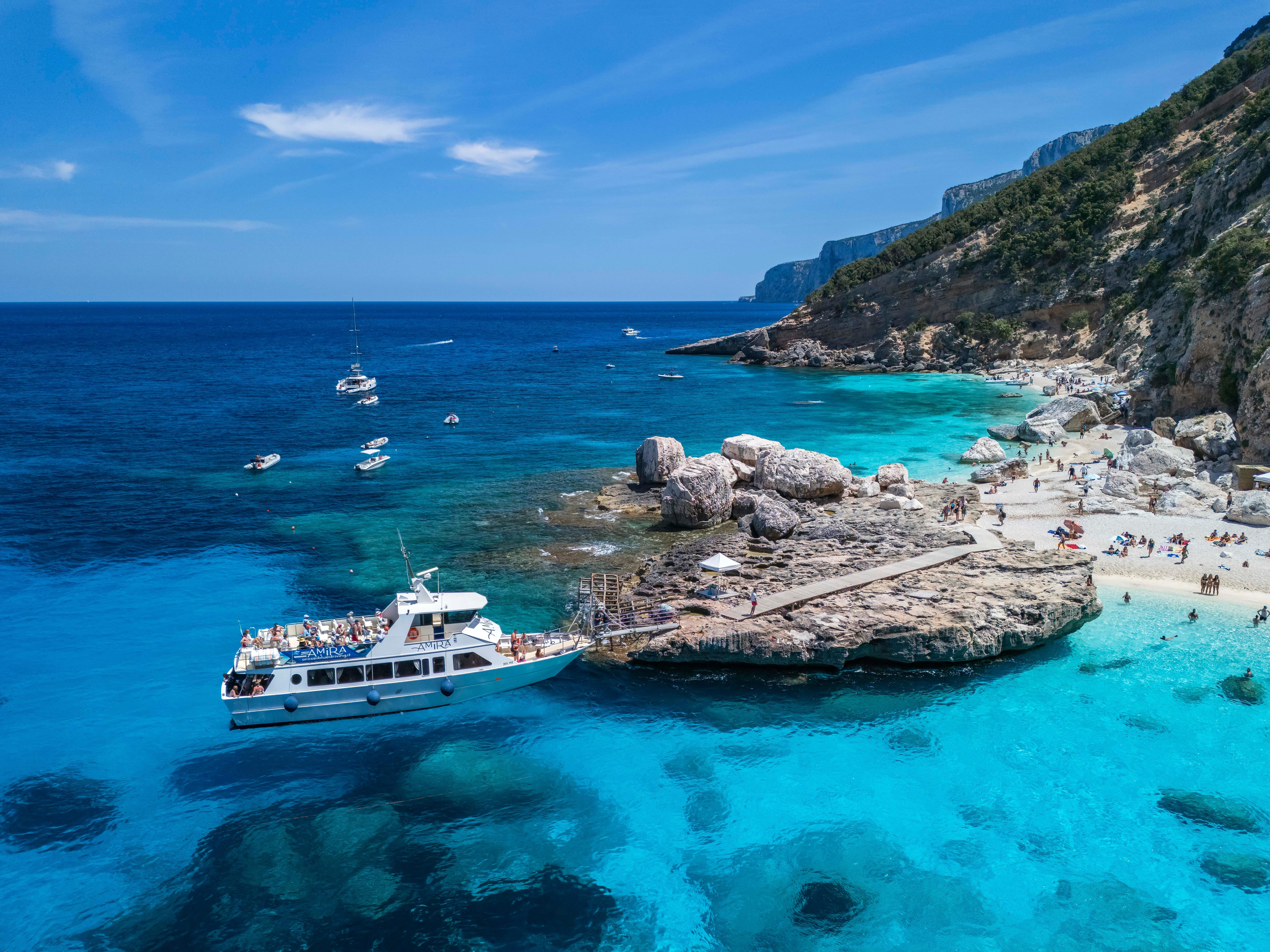 Gulf of Orosei Motorboat Excursion with Beach Stops
