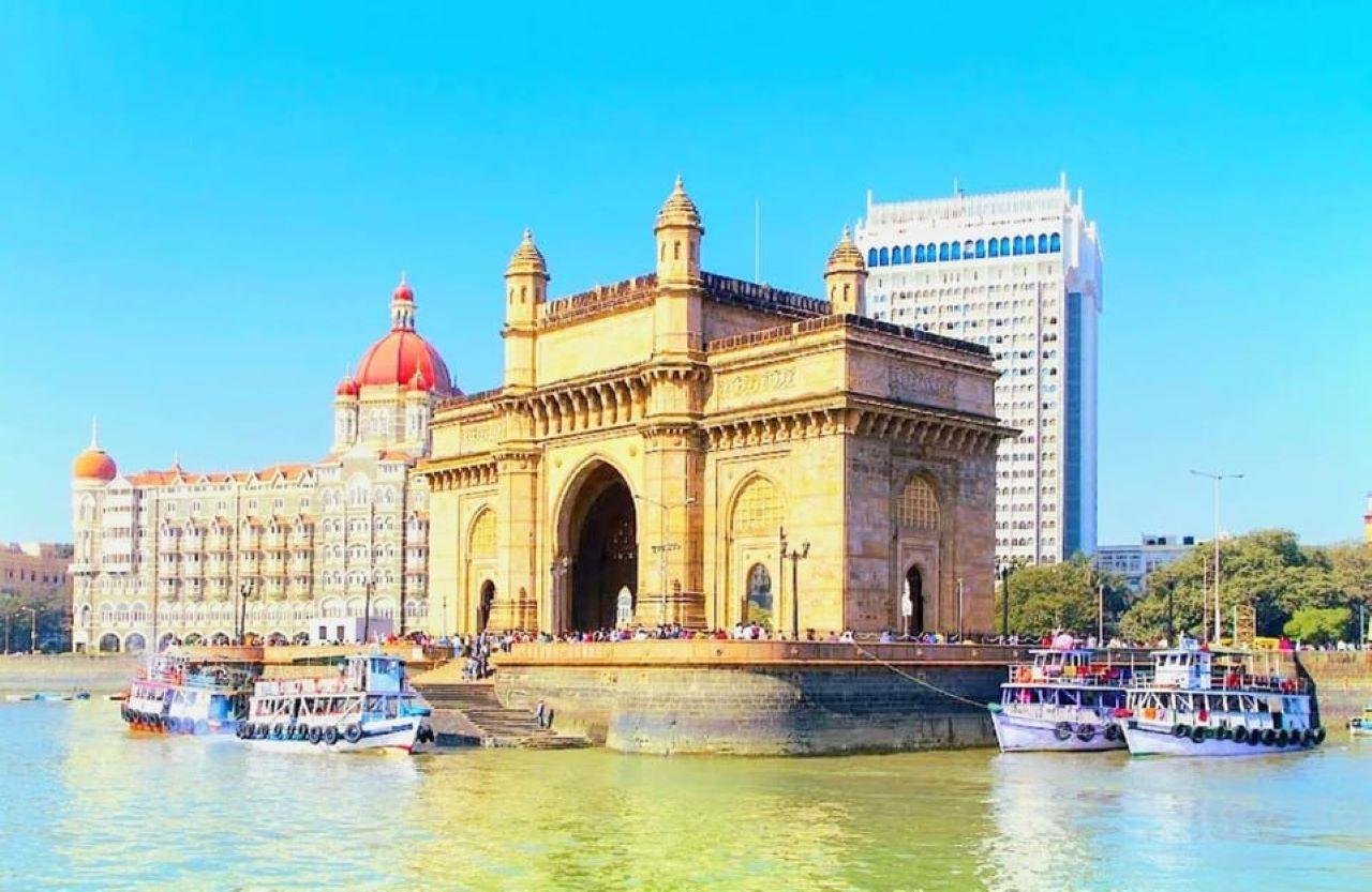 Mumbai Highlights & Elephanta Caves Private Luxury Tour