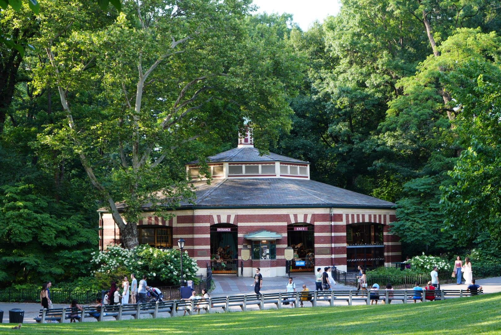 Central Park Exploration by Pedicab or Carriage