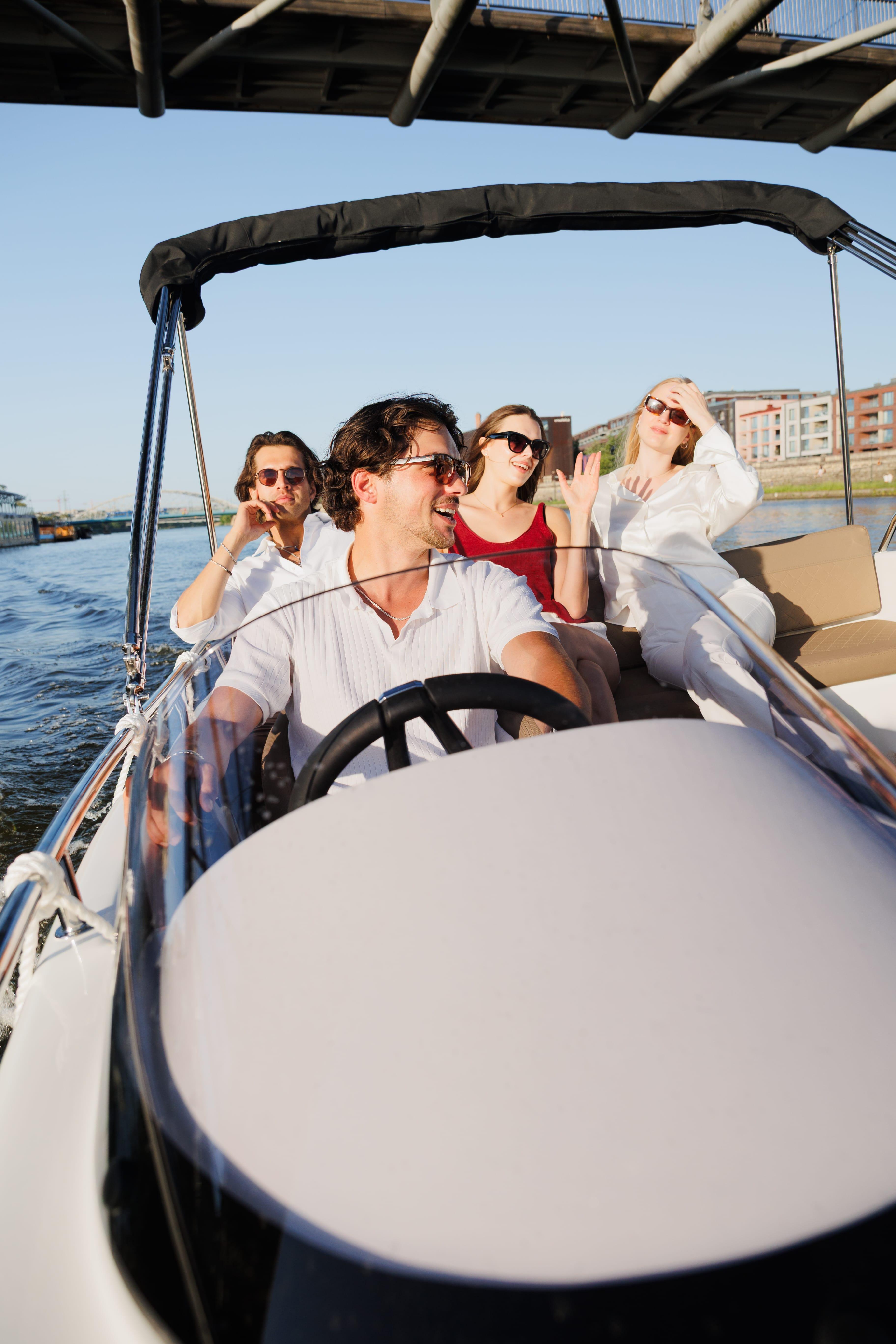 Private Self-Drive Motorboat on the Vistula River