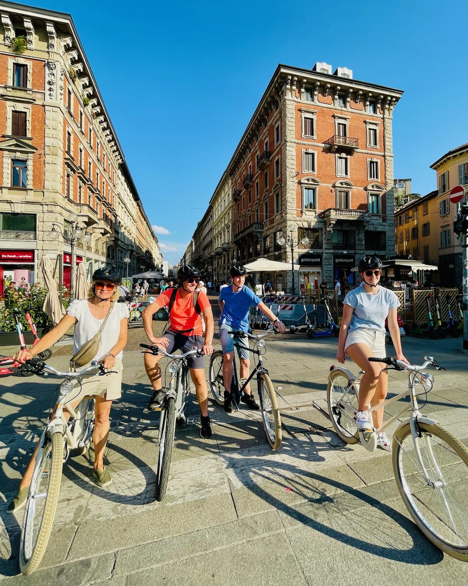 Guided Milan City Bike Tour on Classic Rossignoli Bicycles