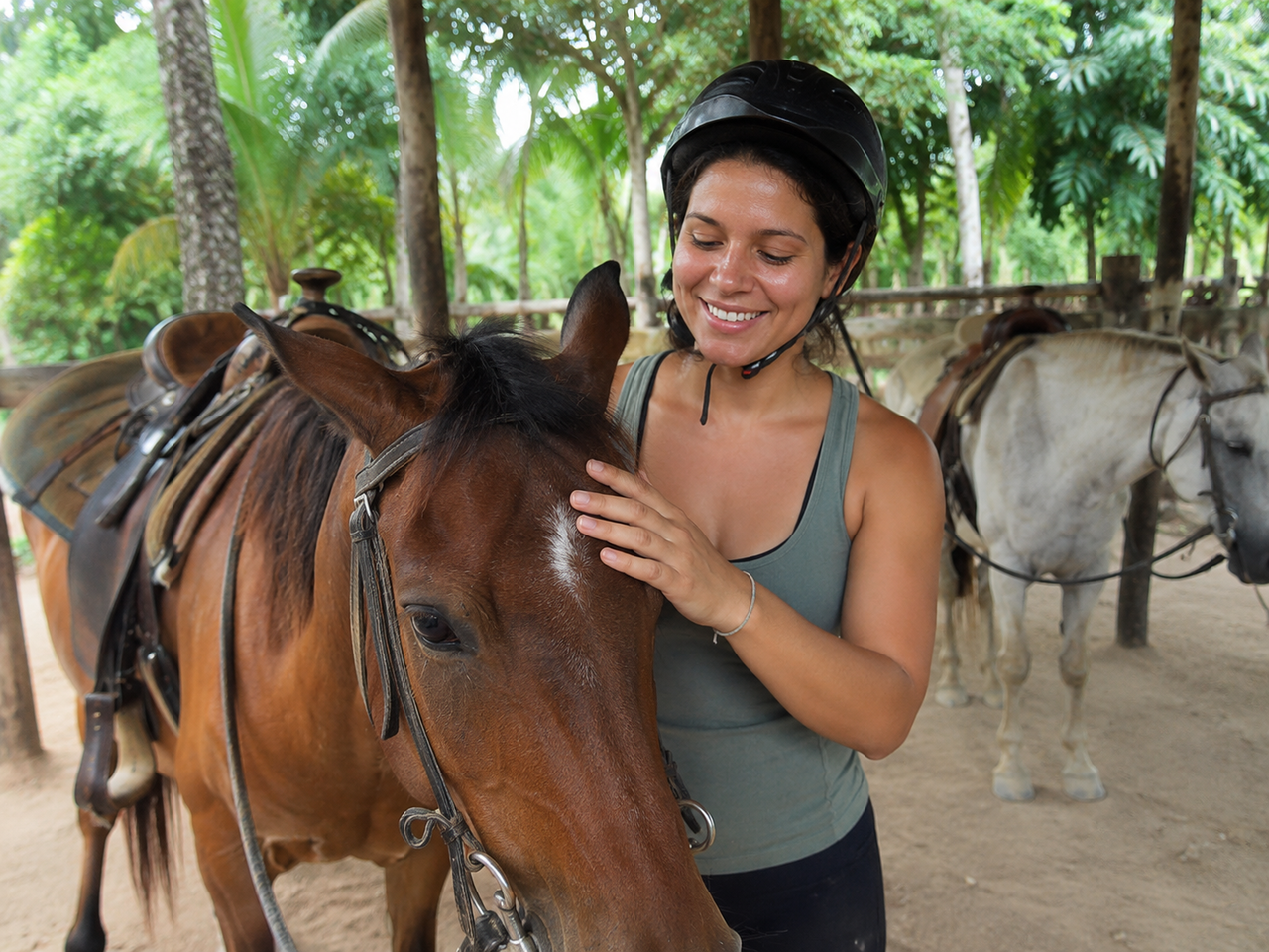 Caye Caulker Jungle Horseback Riding & Cave Tubing Adventure