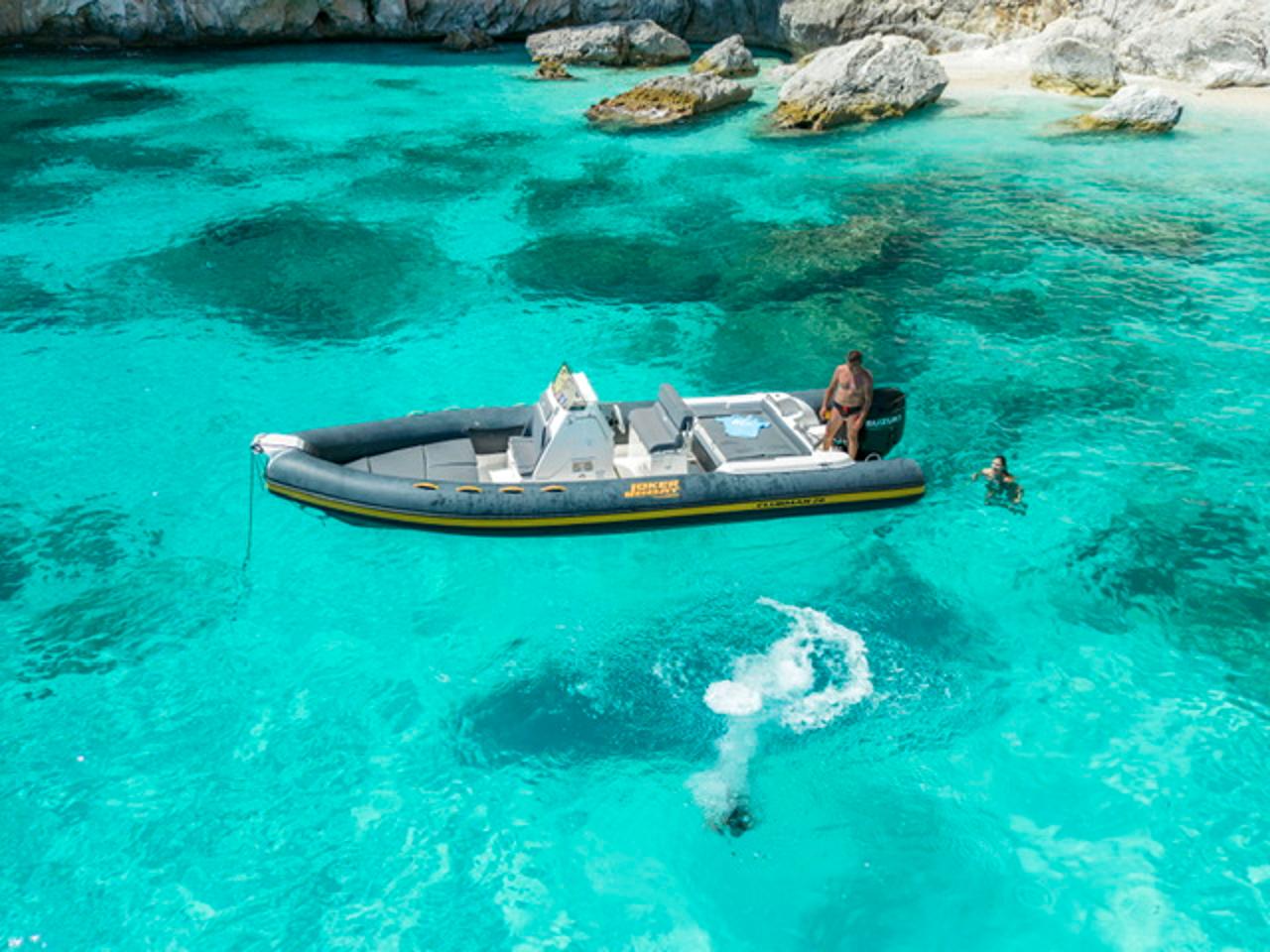 Sardinia Coastal RIB Tour: Cala Goloritzè & Cala Mariolu