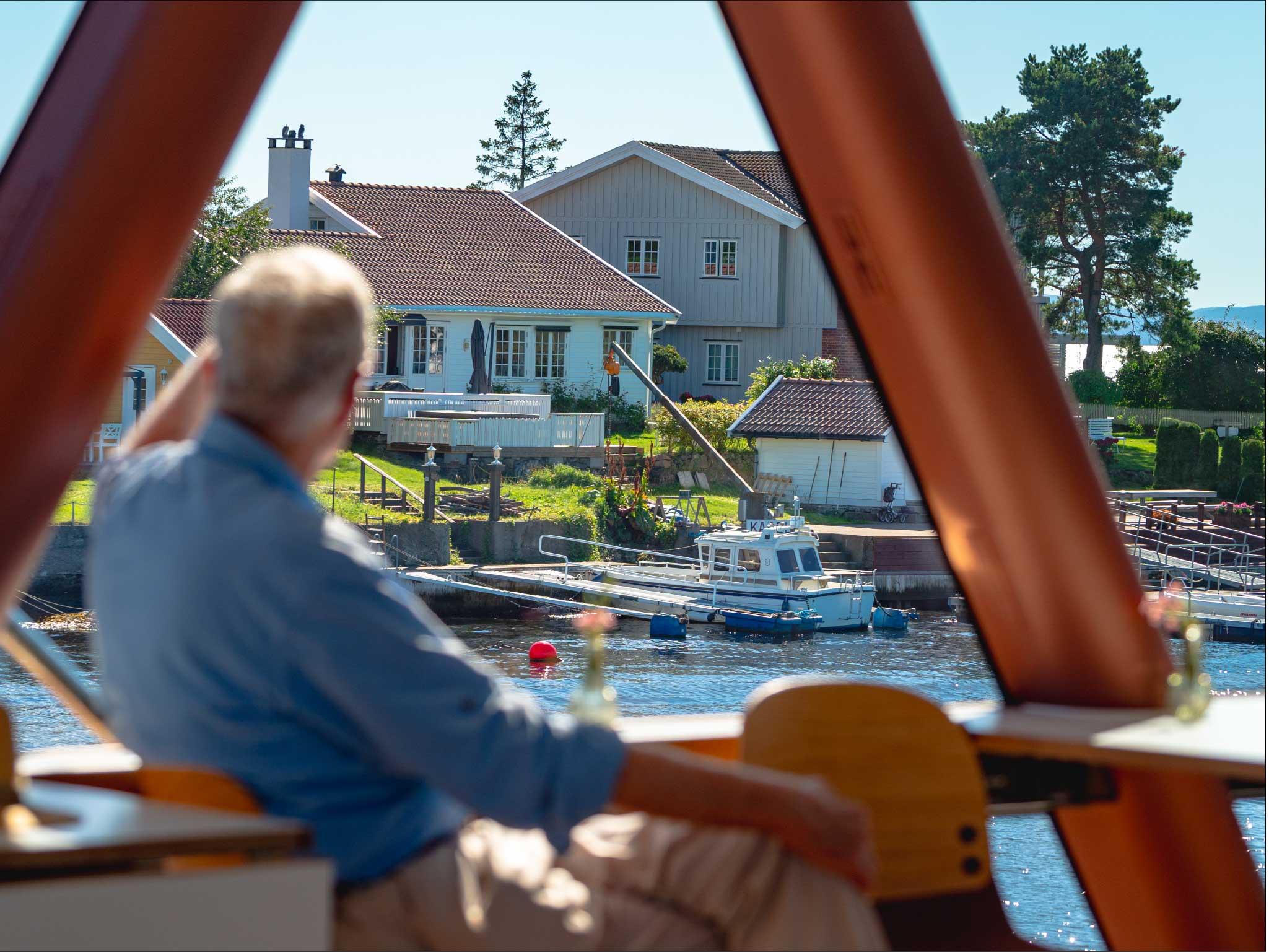 Oslo: Guided Sightseeing Fjord Cruise on Premium Silent Boat