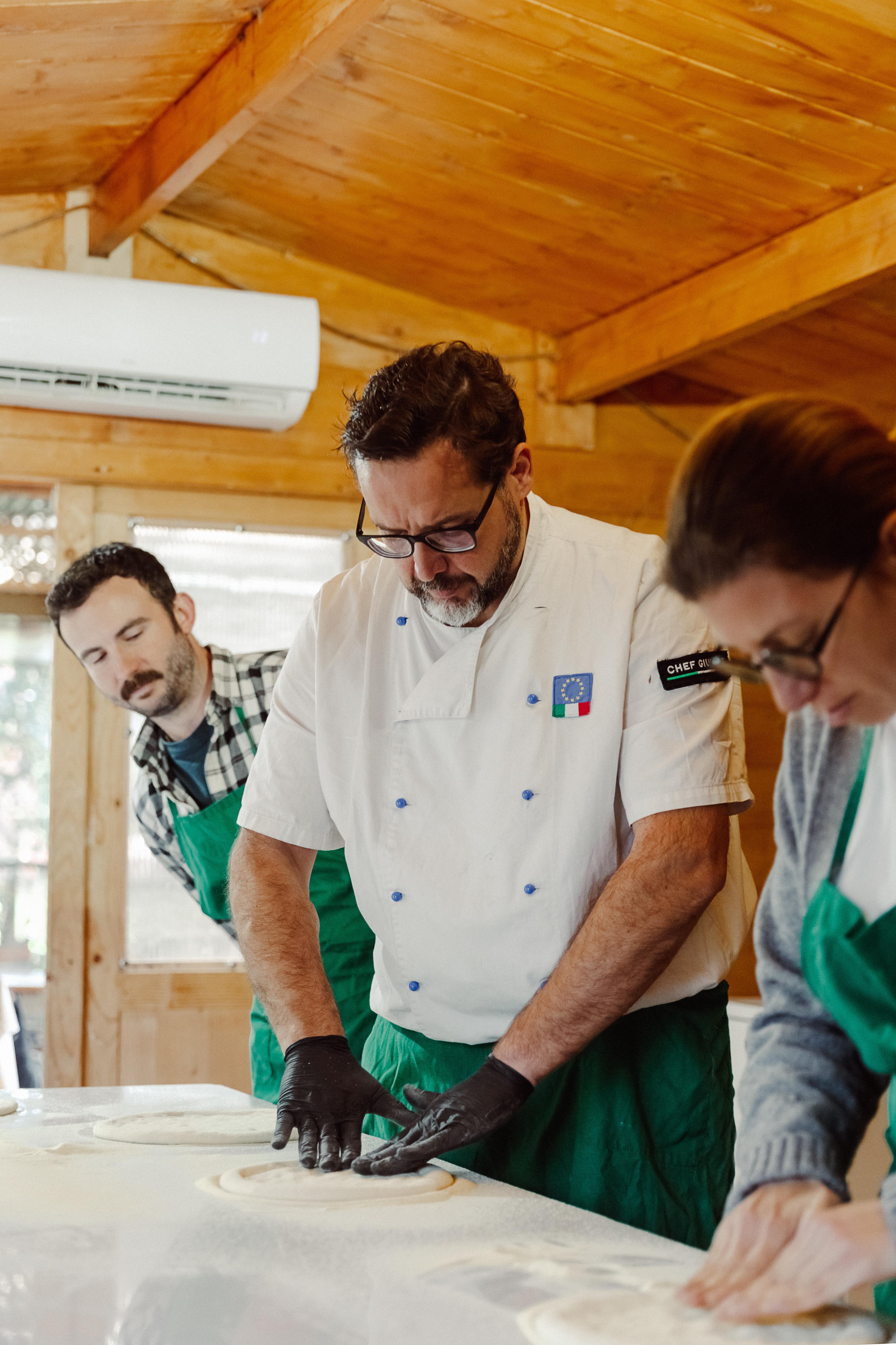 pizza making class in Rome — photo 2