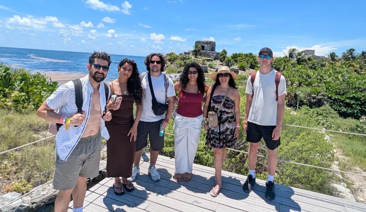 Tulum Archaeological Zone: Expert-Led Walking Tour