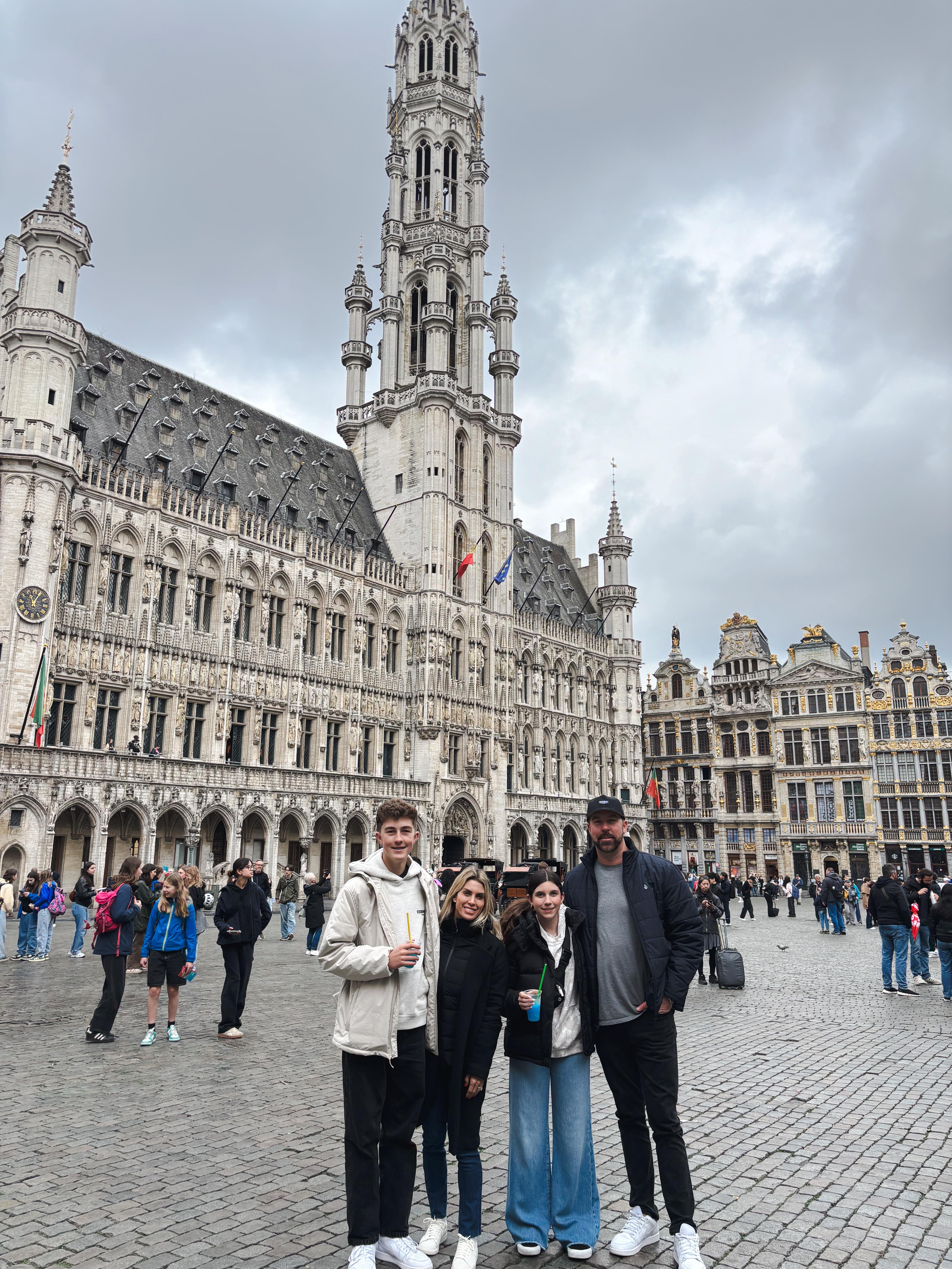 Private Brussels & Atomium Tour with Transfer and Tasting