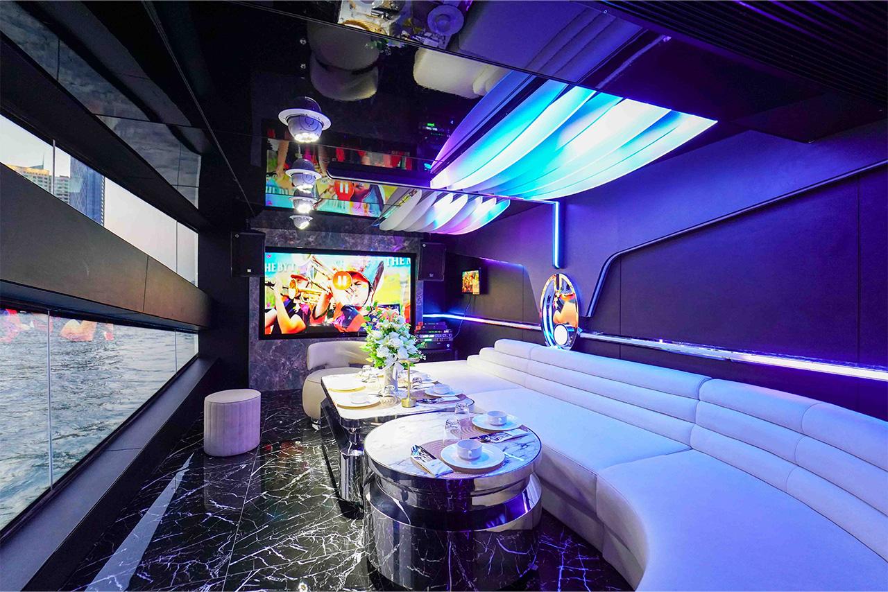 Super Galaxy Chao Phraya Night Dinner Cruise