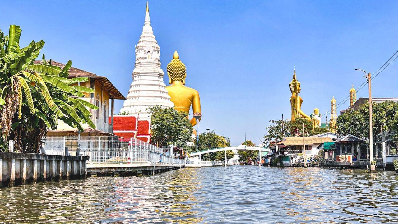 Private Long-Tail Boat Tour of Bangkok's Canals