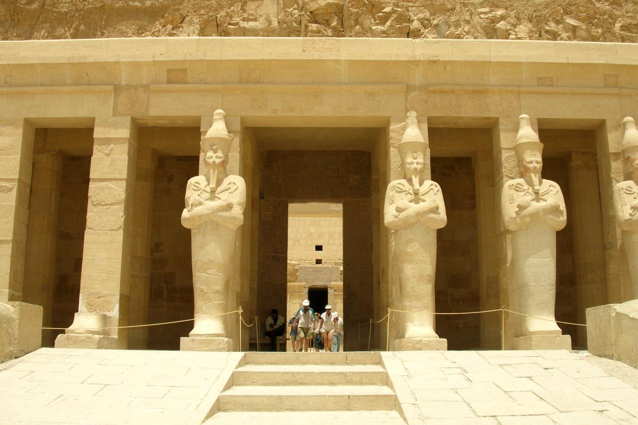 5-Day Private Egyptian Explorer: Pyramids, Nile Cruise & Abu Simbel