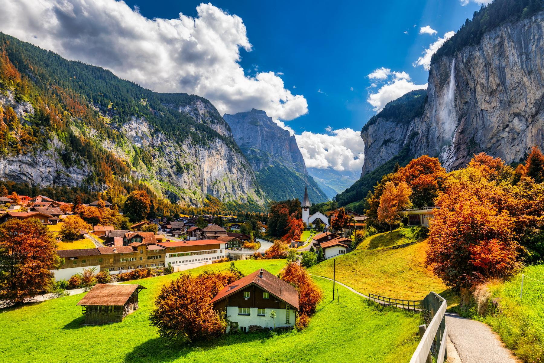 Private Lauterbrunnen Waterfalls & Valley Day Trip from Interlaken