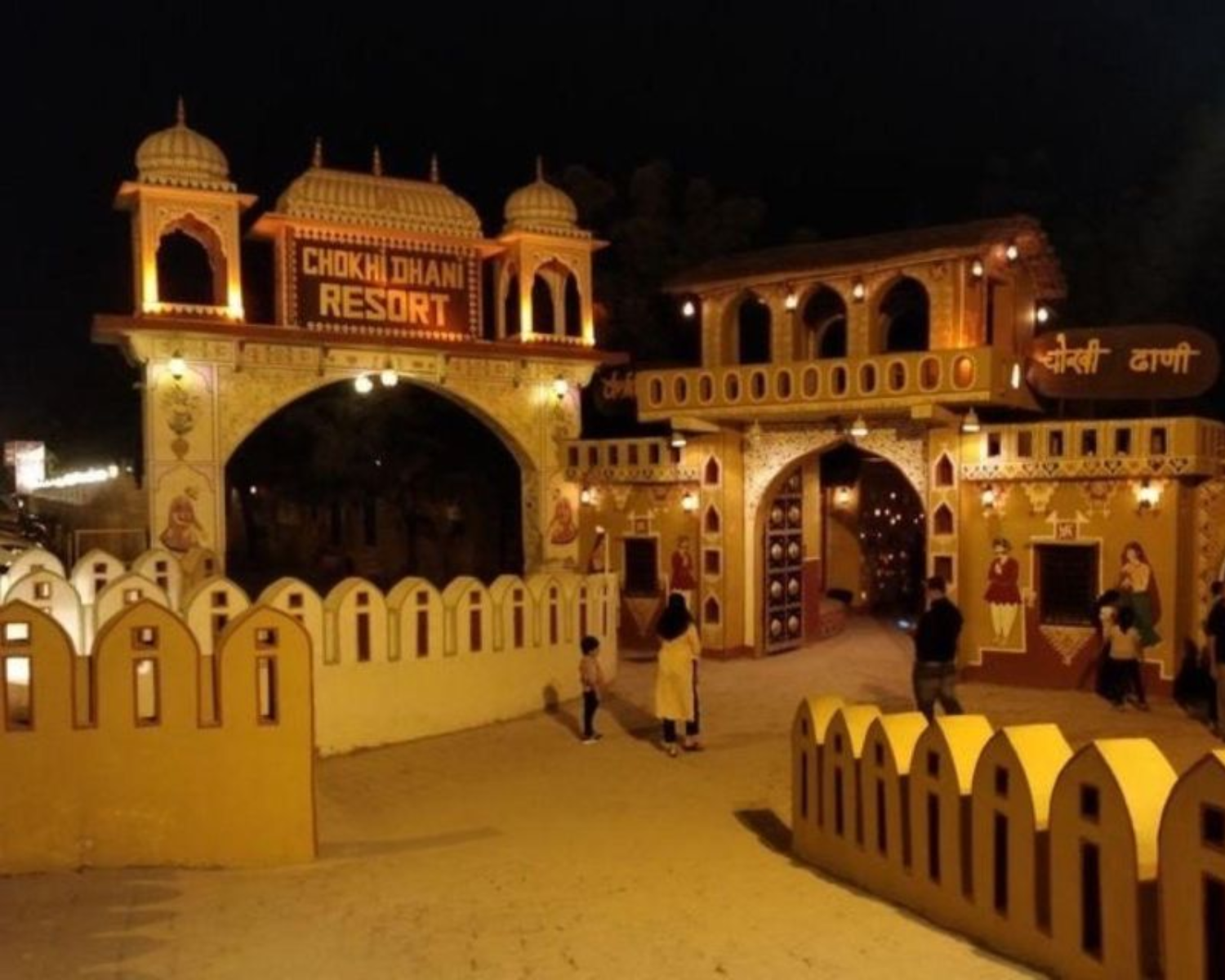 Jaipur Evening: Chokhi Dhani Culture & Rajasthani Dinner