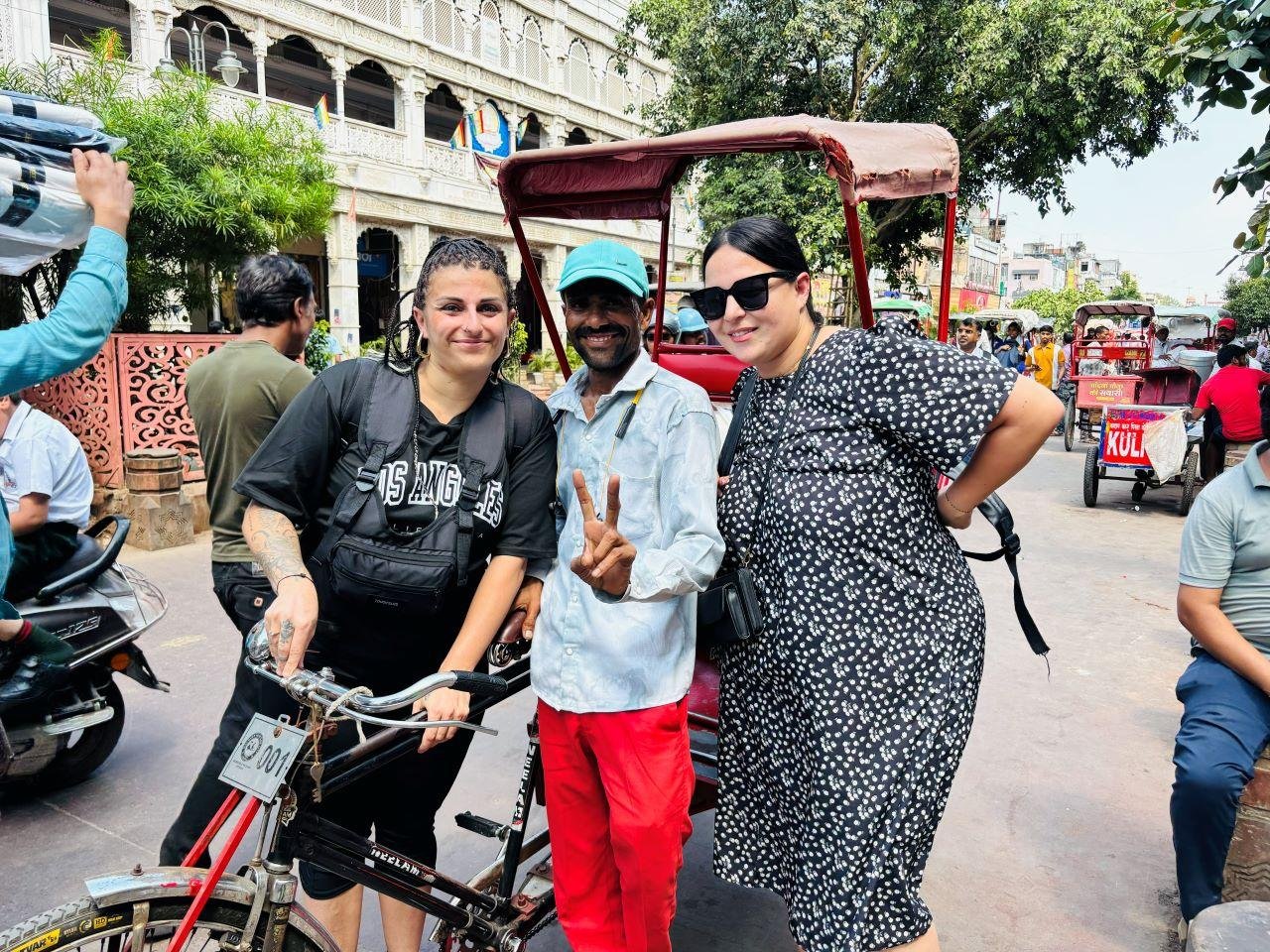 Delhi Private Female-Guided Shopping Expedition