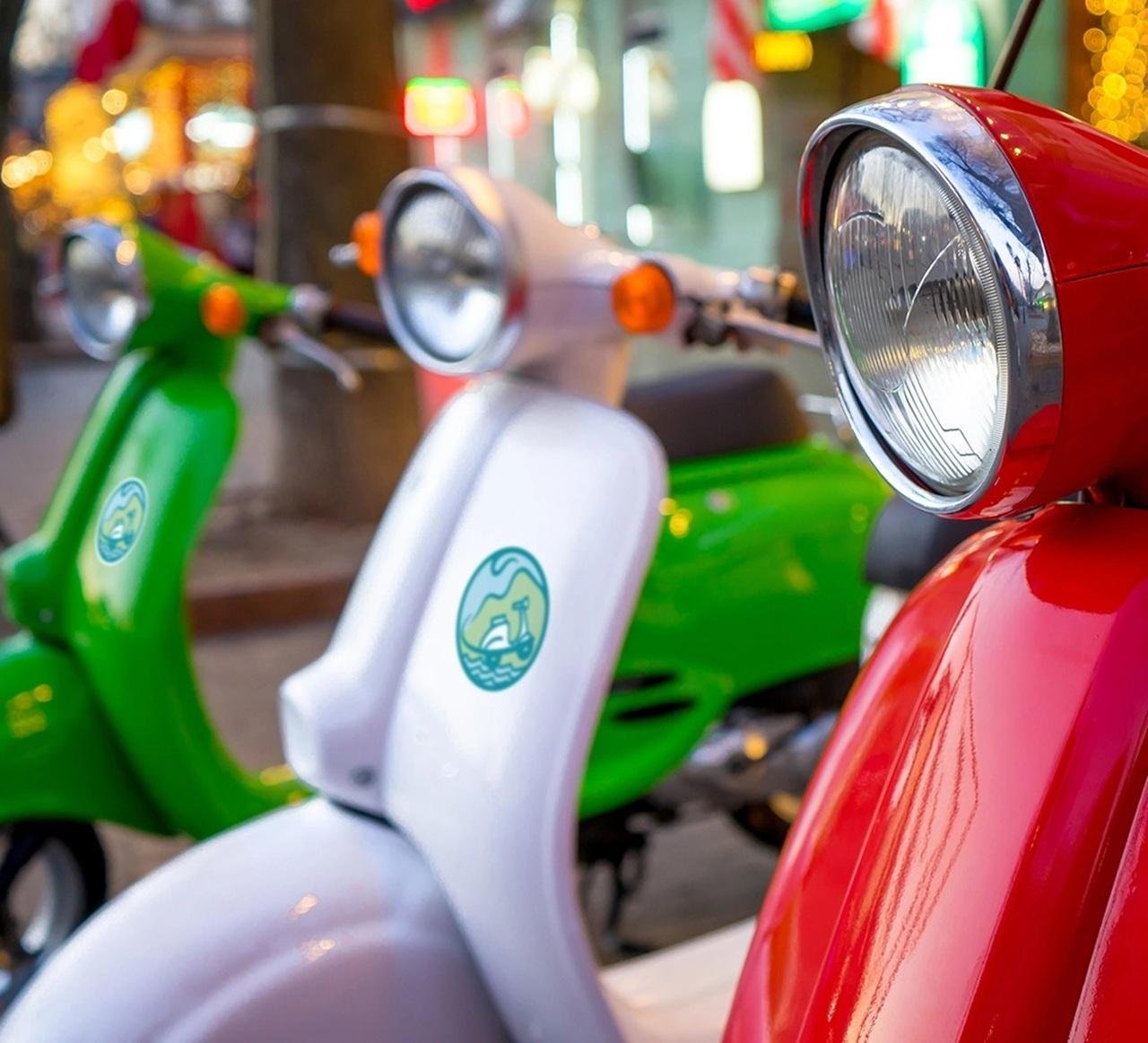 Amalfi Coast Vespa tour — SS163 coastal road, Positano, Amalfi and Ravello — image 2