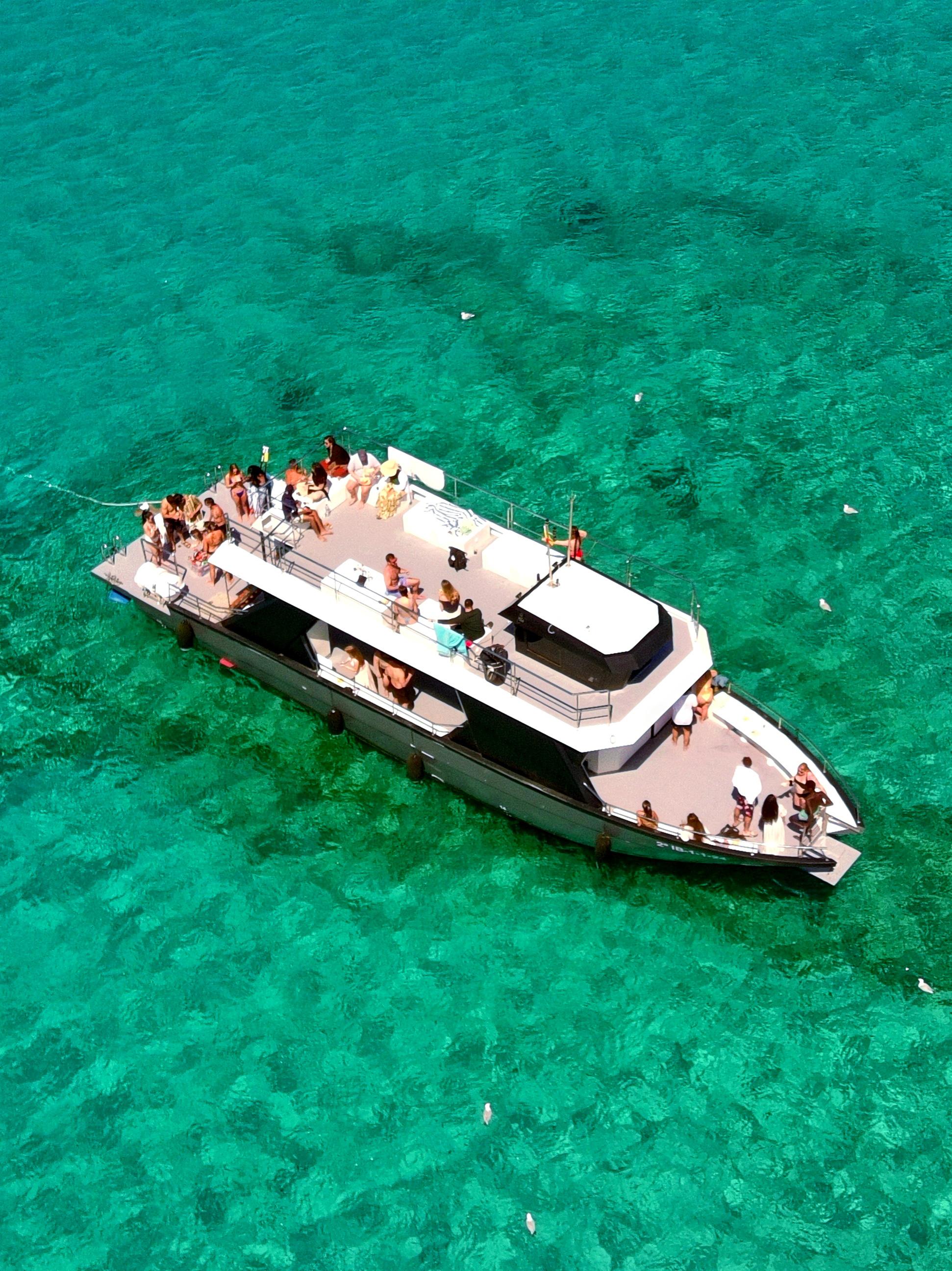 Adults-Only VIP Paella Beach Hopping Cruise