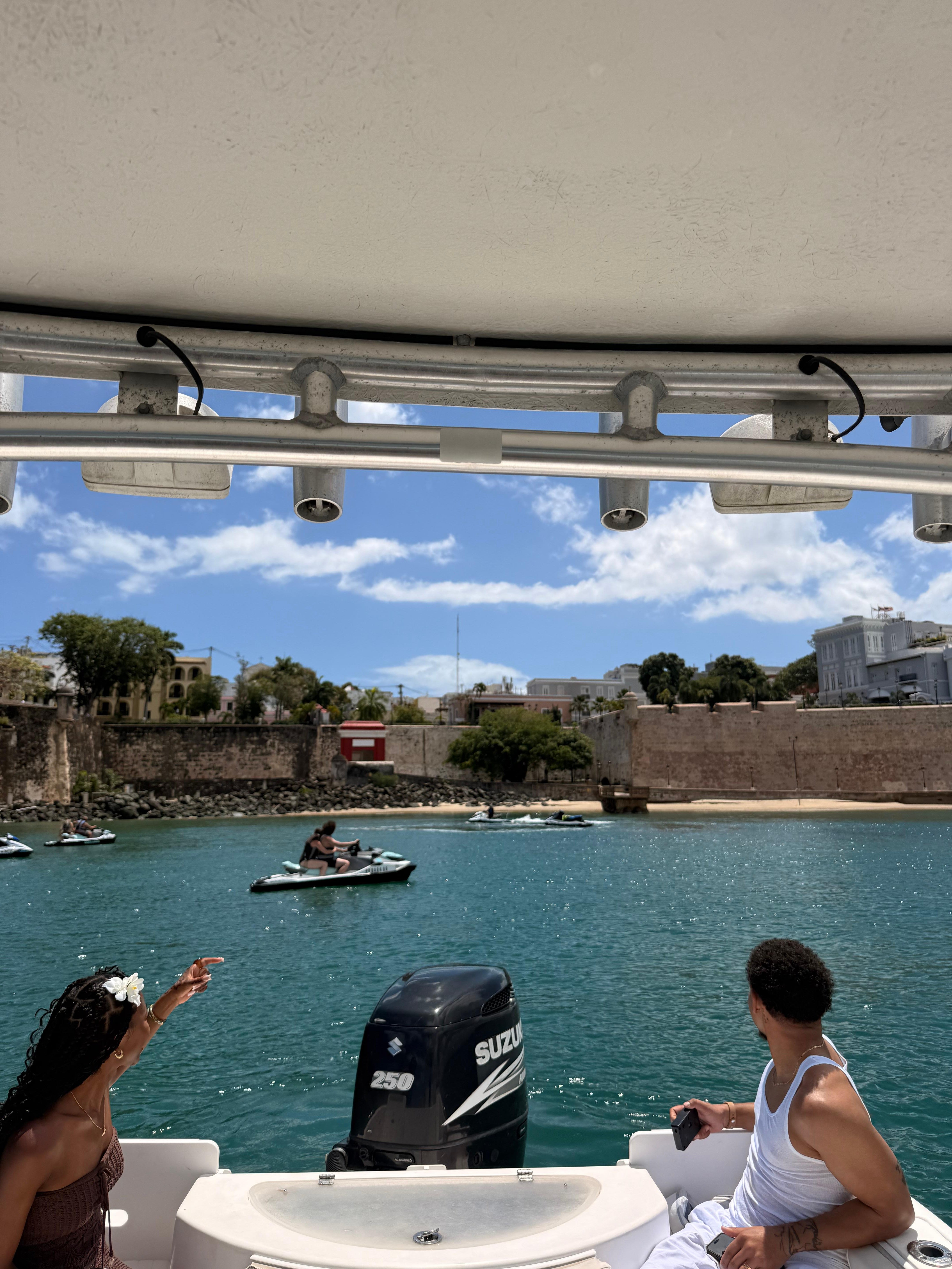 Private San Juan Boat Charter with Drinks and Music