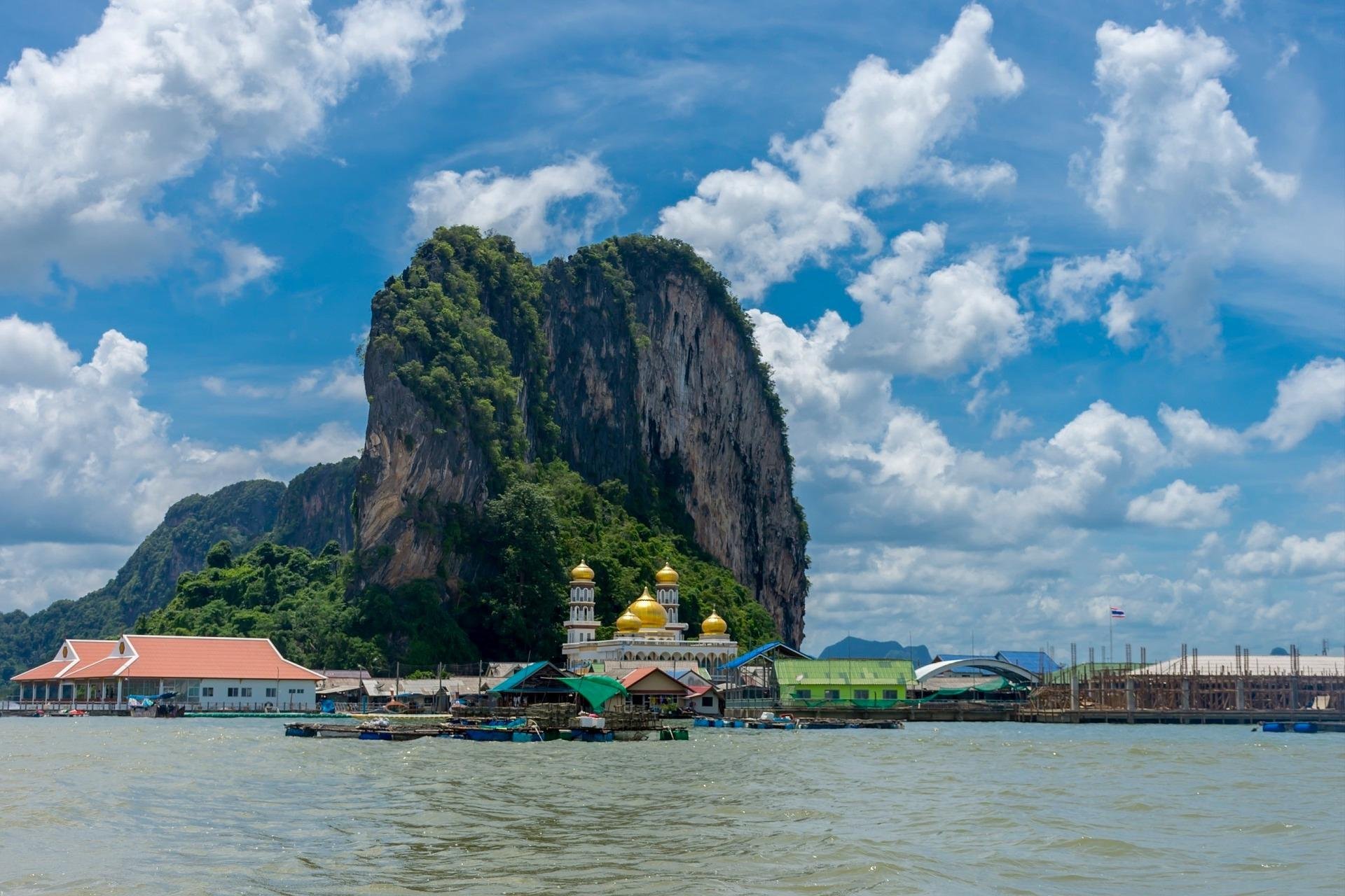 Private Phang Nga Bay, James Bond Island & Koh Panyi Tour