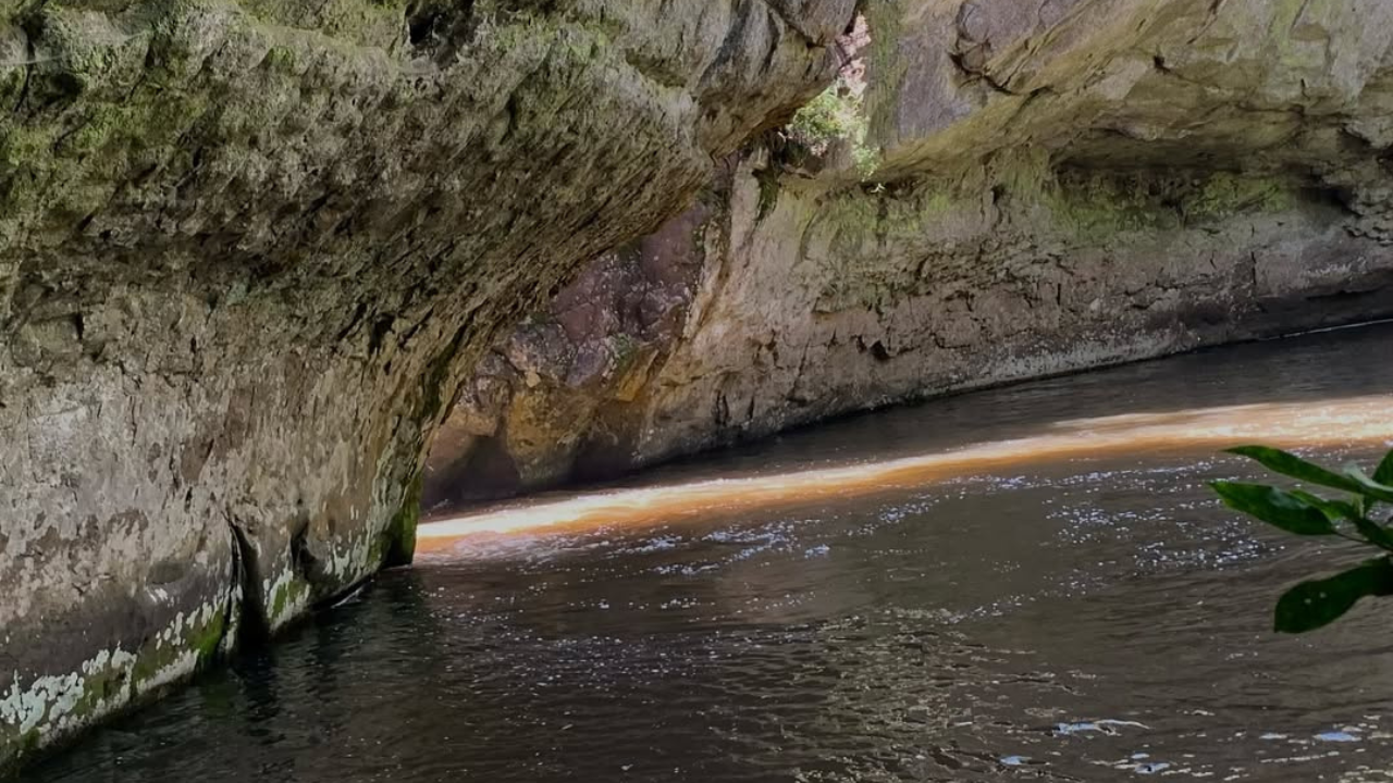 Nairobi Mau Mau Caves, Zipline & Lakeside Picnic