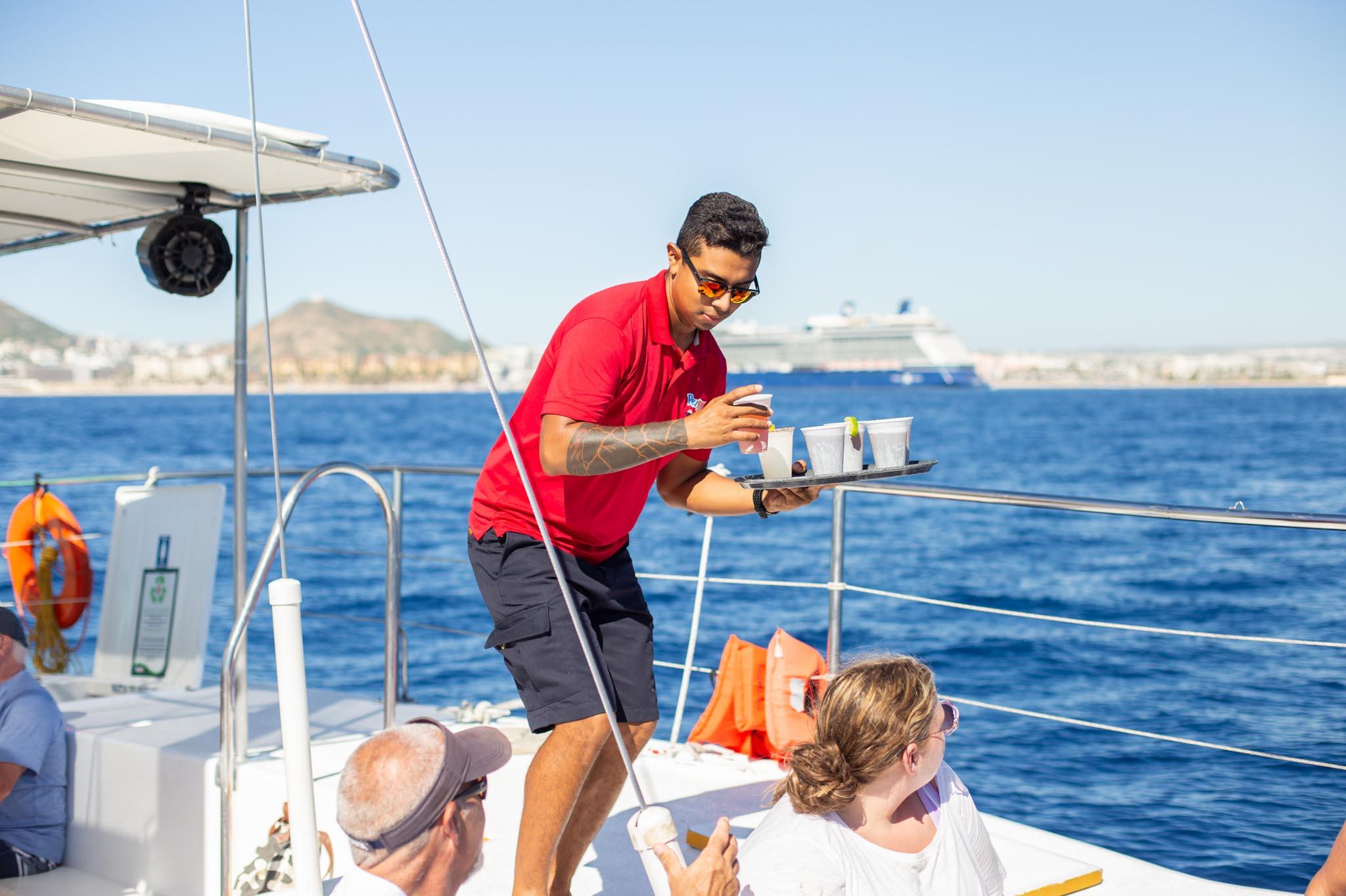 Cabo San Lucas 4-Hour Snorkeling Cruise with Open Bar