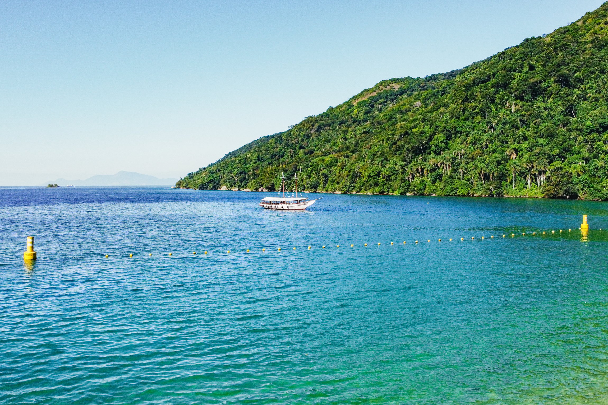 Angra dos Reis & Ilha Grande Boat Cruise with Lunch from Rio