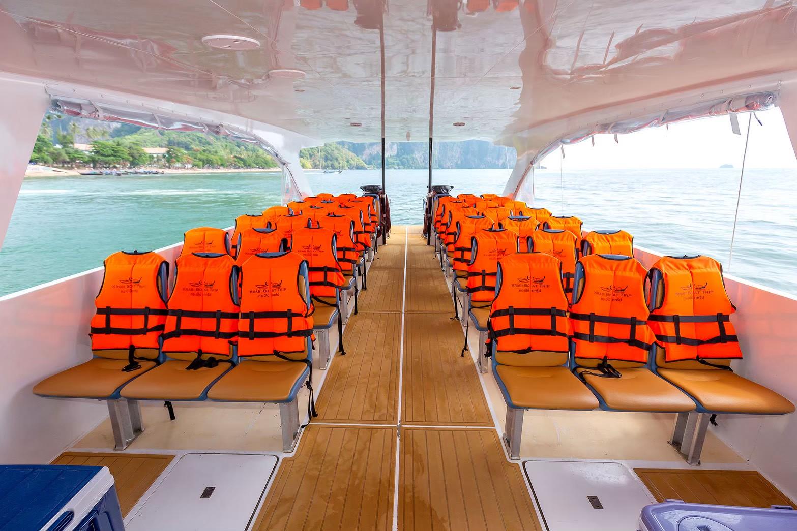 Phi Phi Islands Full-Day Speedboat Adventure with Lunch