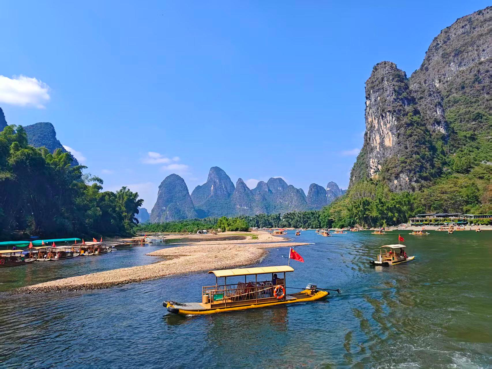 Guilin Full-Day: Reed Flute Cave, Li River Cruise & Impression Show