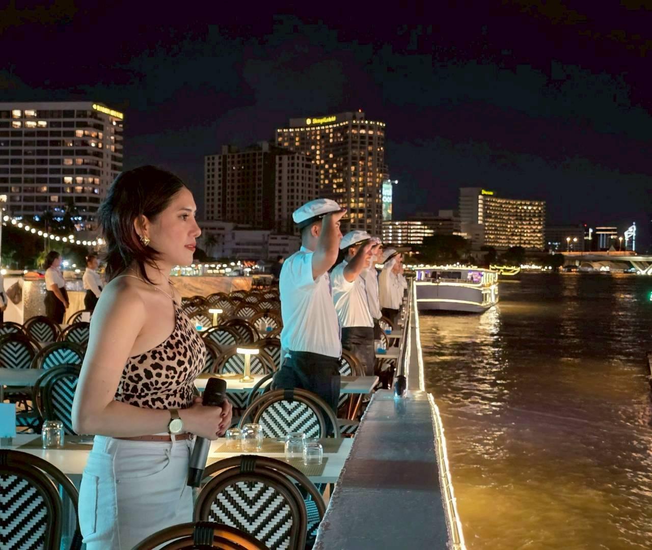 Noah 6-Star Luxury Chao Phraya Dinner Cruise