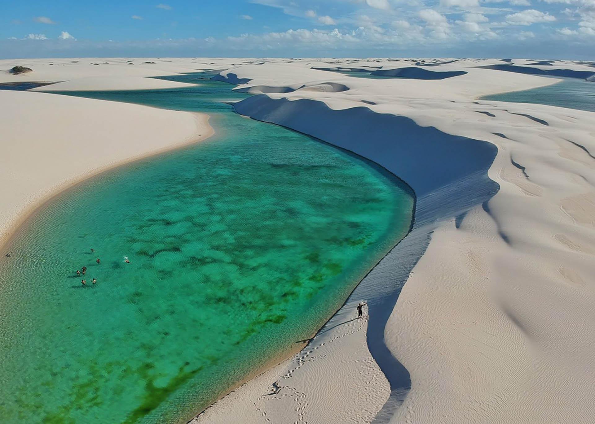 Lagoa Bonita & Lençóis Dunes Afternoon Expedition