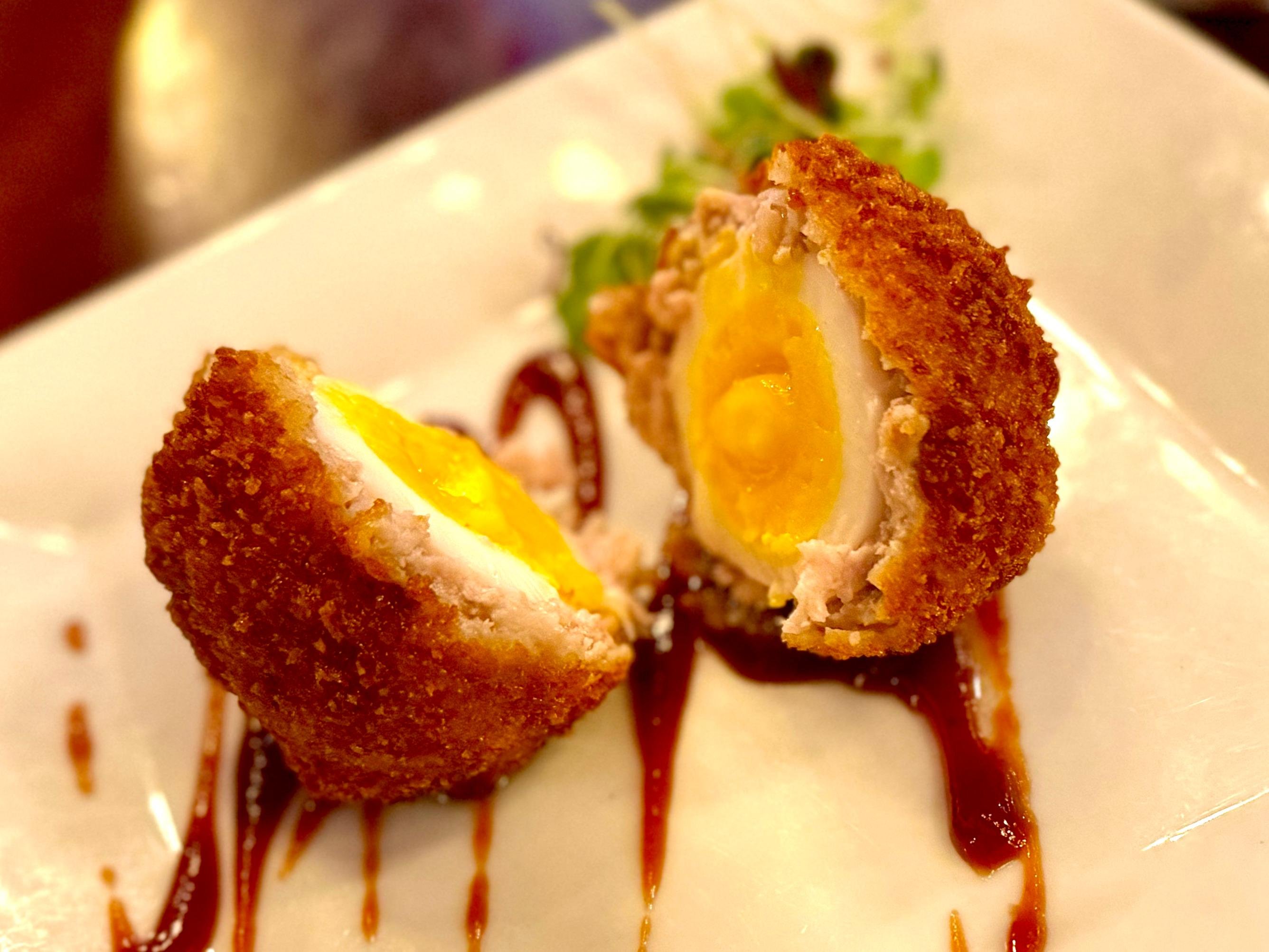 Savannah: Historic District Guided Food Tour with 5 Tastings