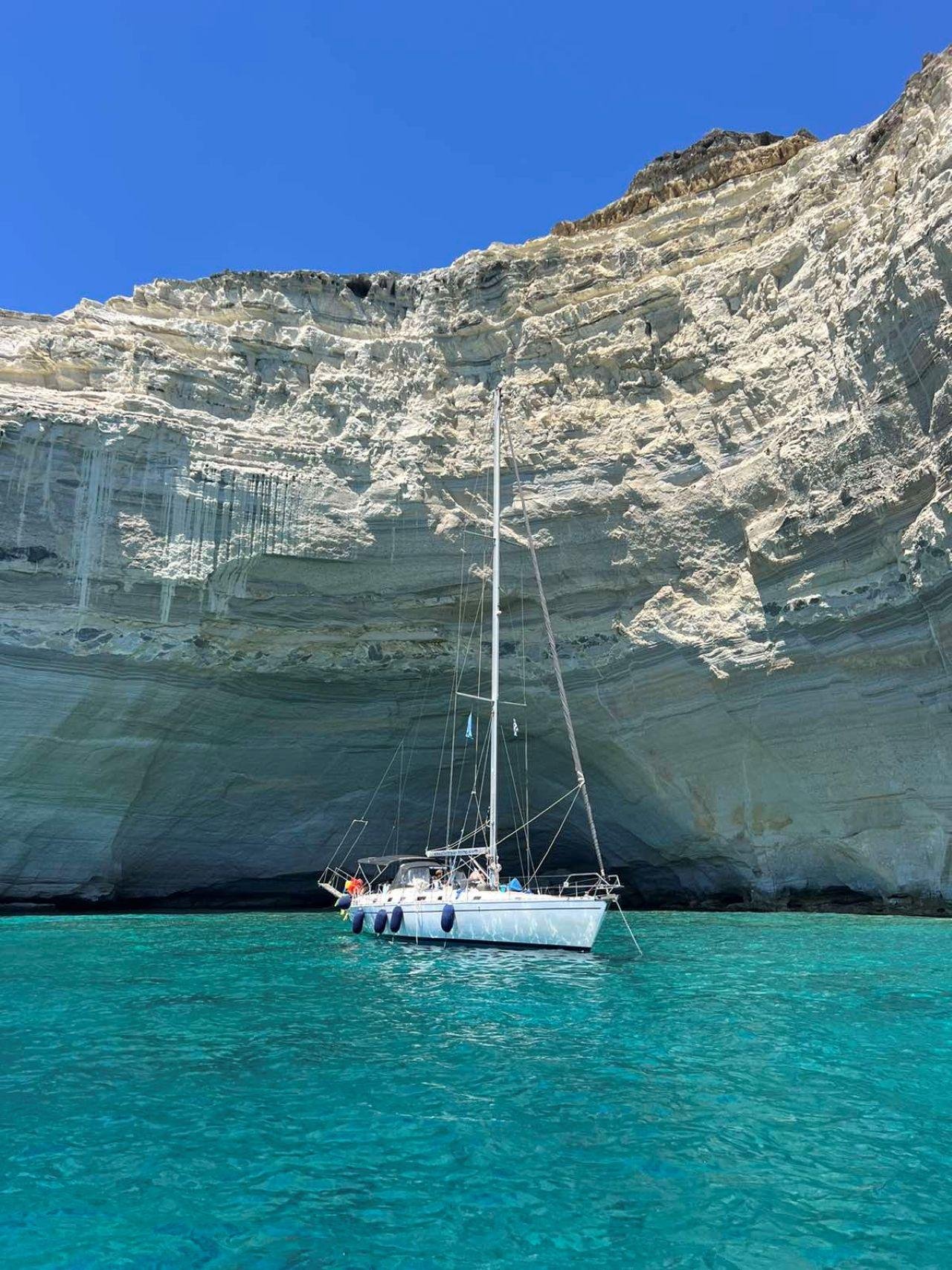 Kleftiko boat tour Milos sea caves arches sailing — image 6
