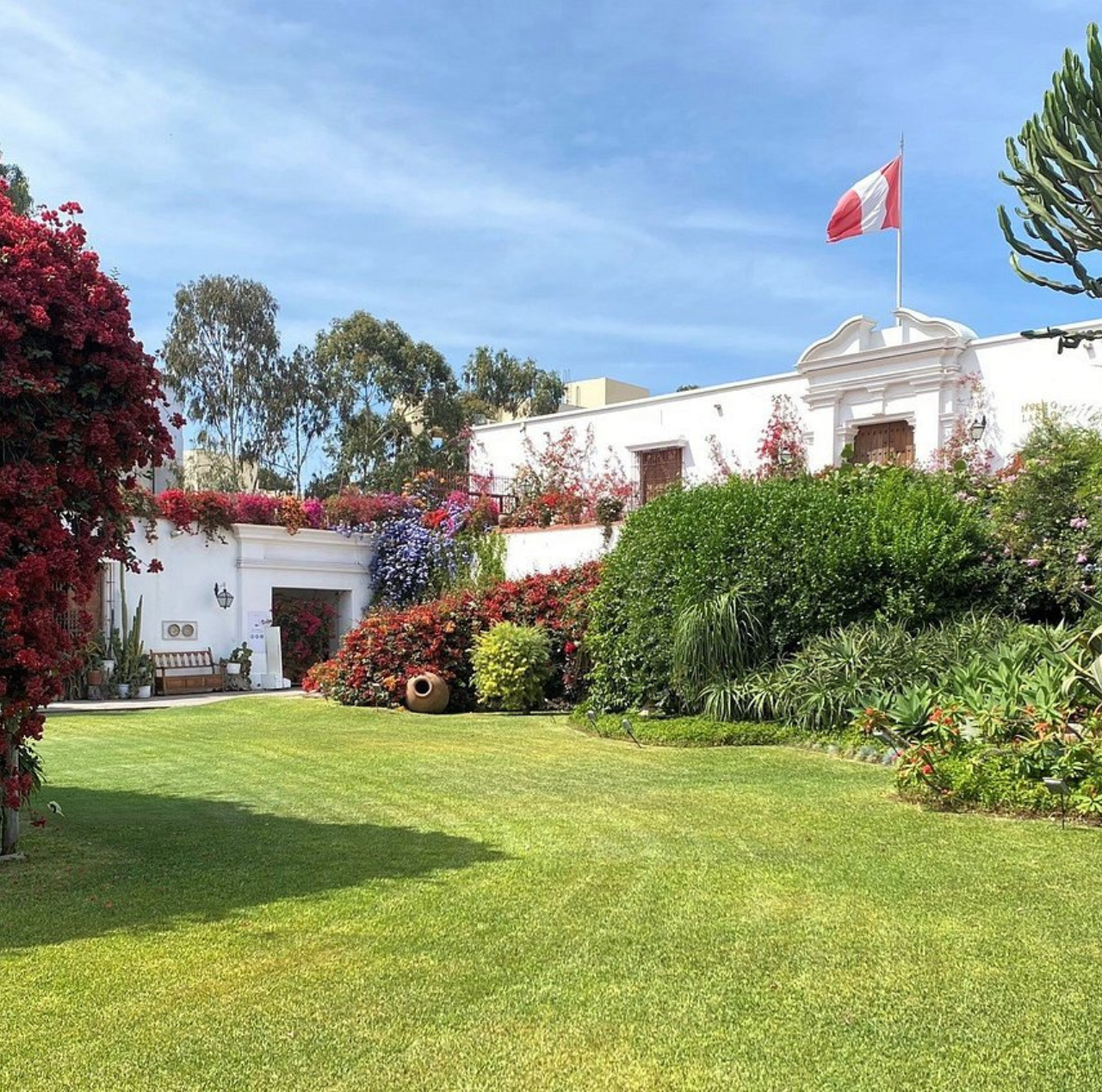 Lima Heritage Tour: Huaca Pucllana & Larco Museum