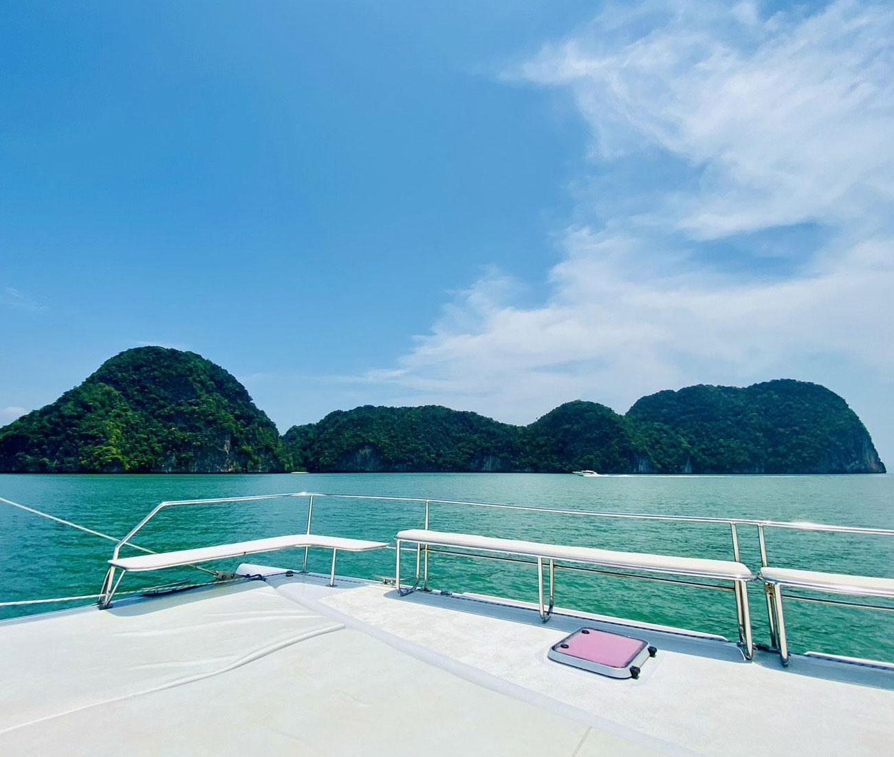 Private Phi Phi Islands Luxury Catamaran Charter