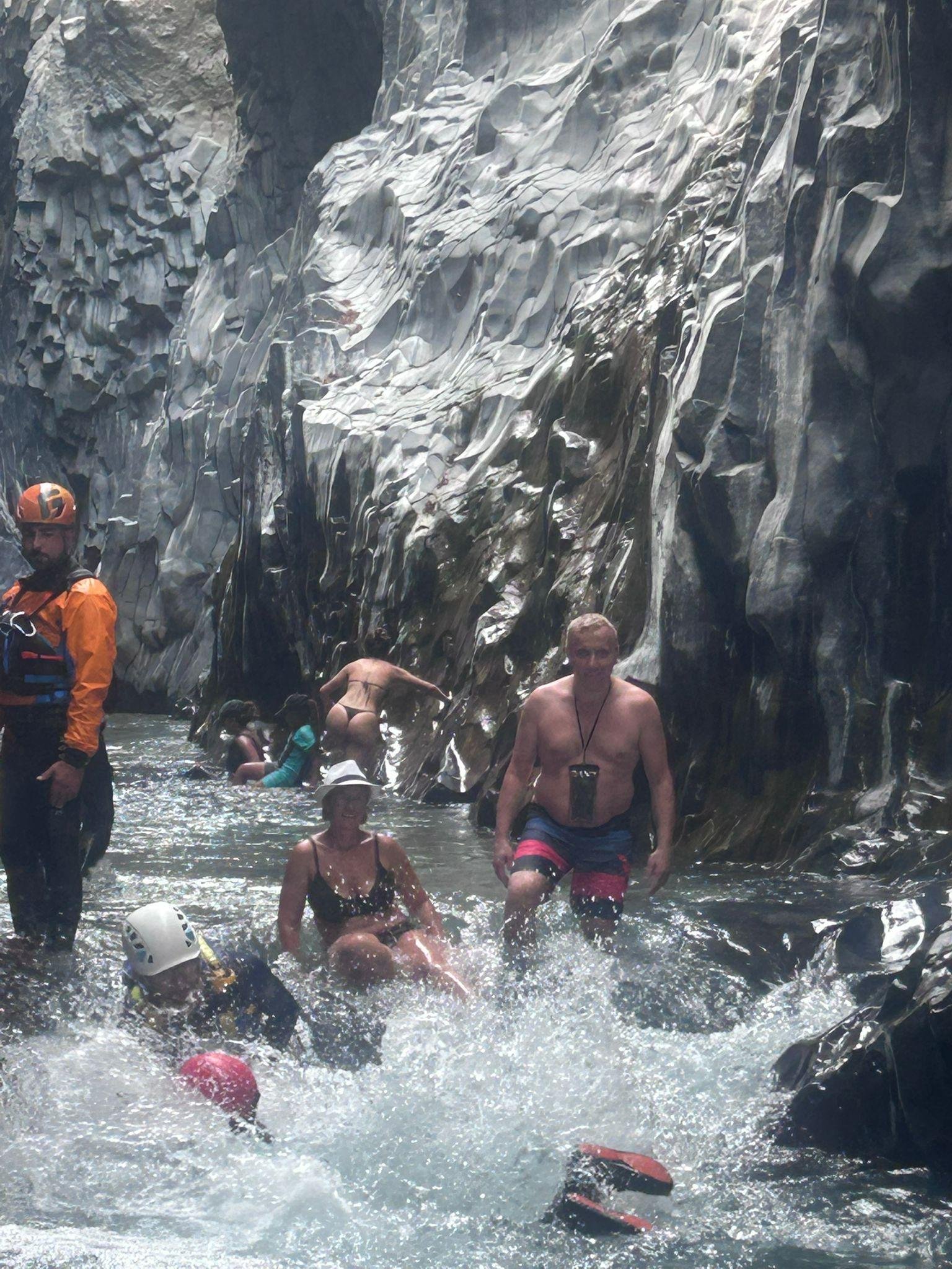 Etna 4x4 Jeep Tour from Catania and Taormina: Lava Cave, Lunch and Alcantara