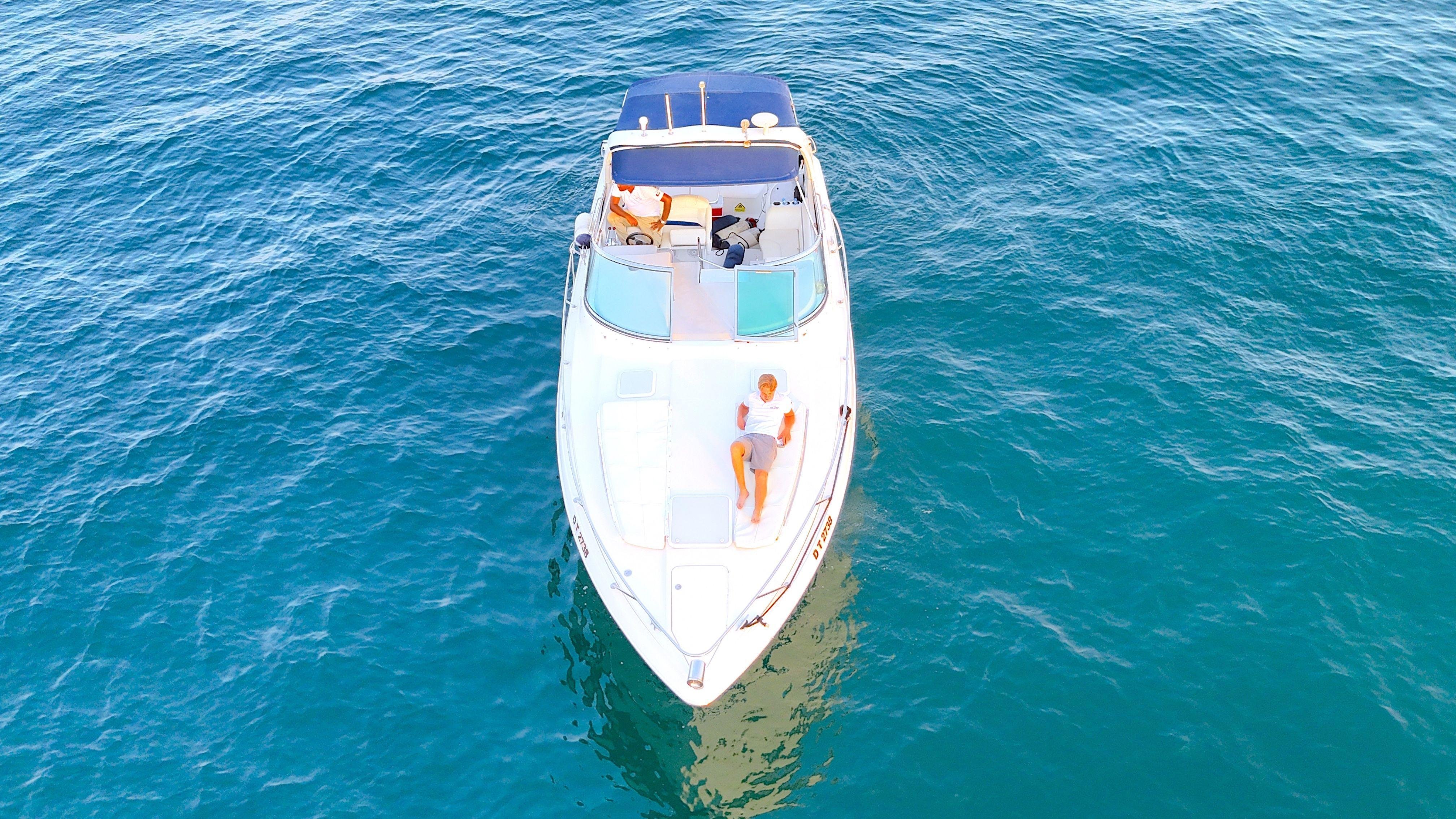 Dubai Private Yacht Cruise – Exclusive 34FT Sports Yacht Experience