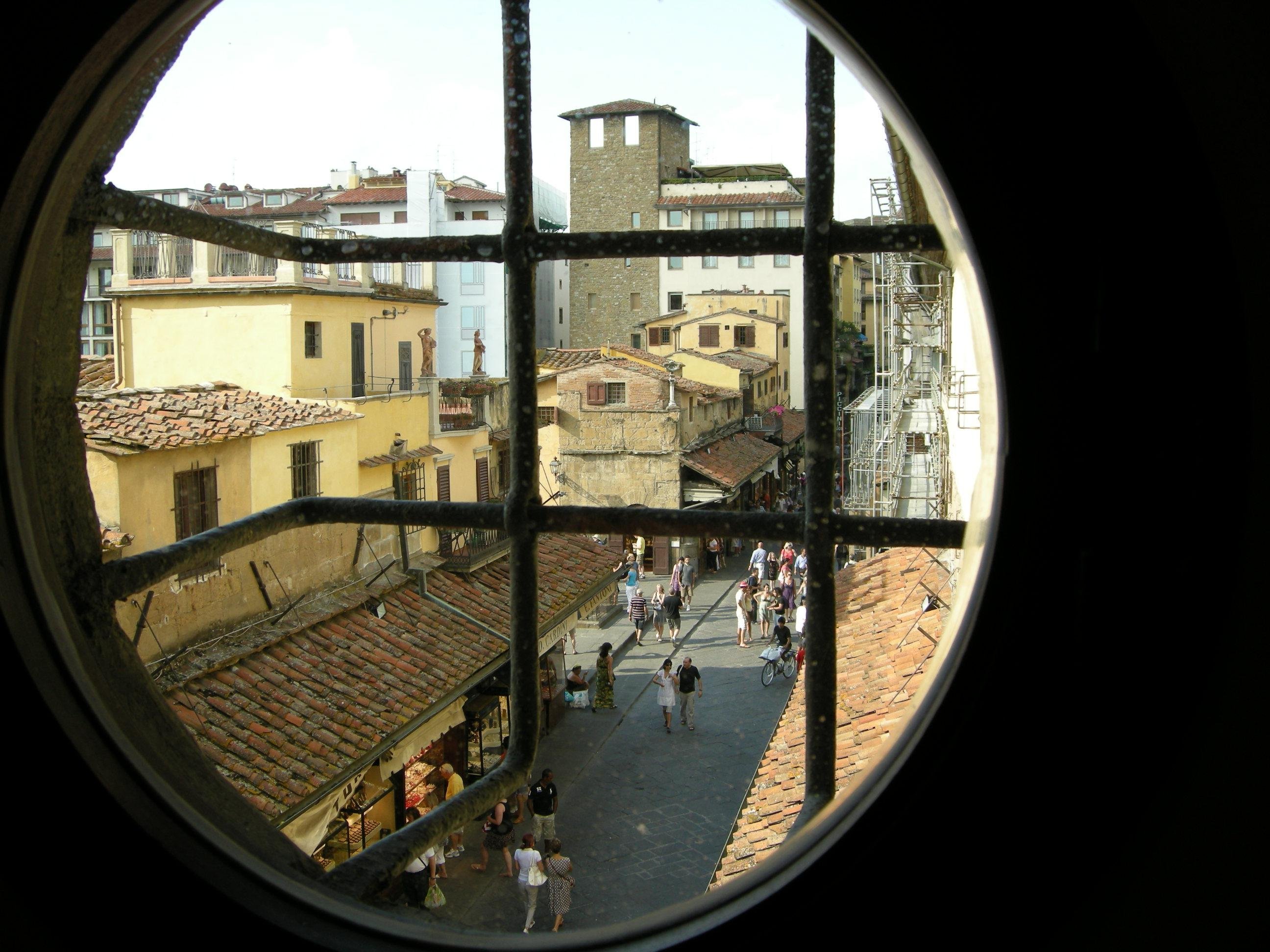Florence: Exclusive Vasari Corridor & Uffizi Gallery Tour