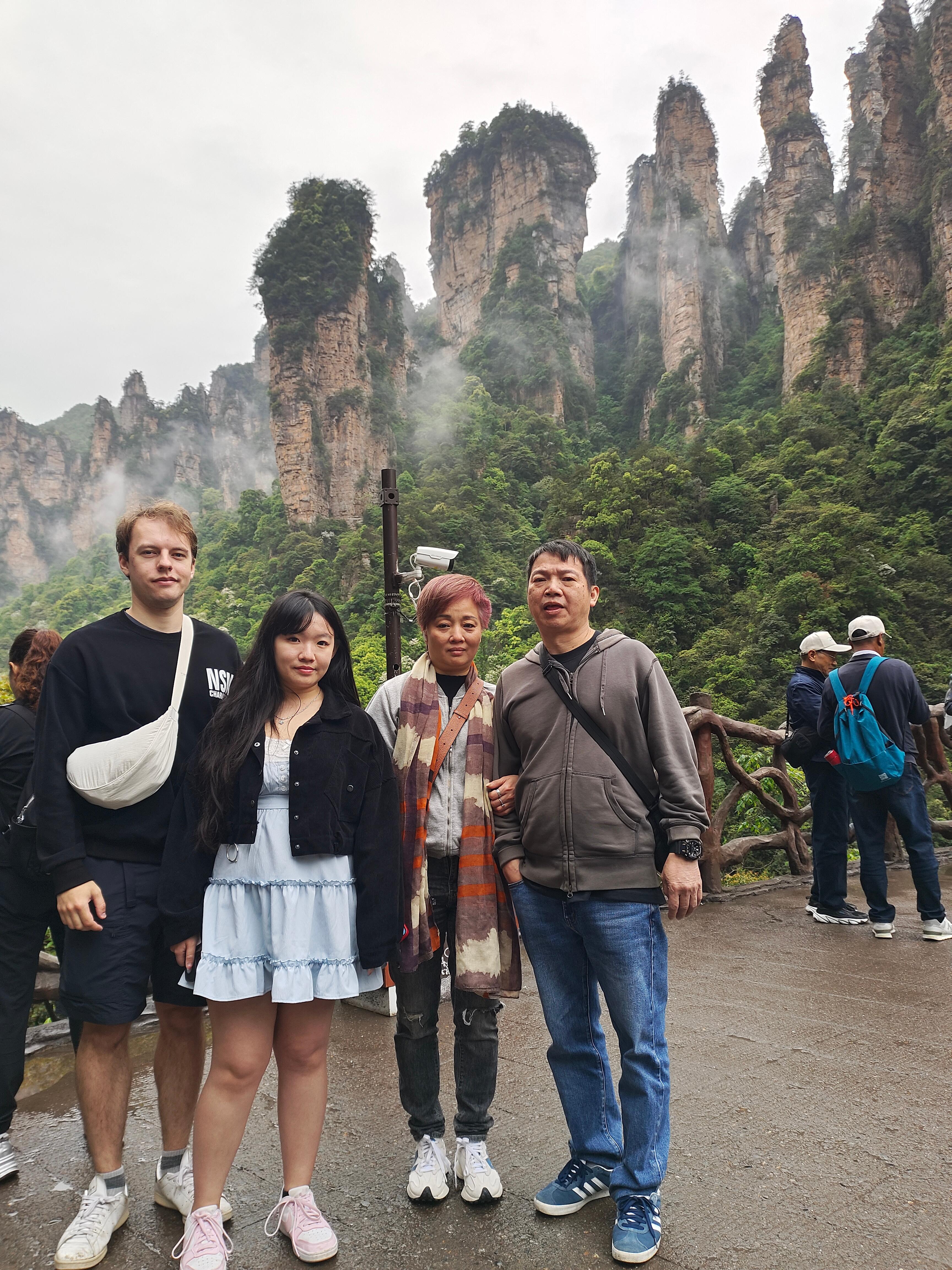 Private Expert Guide Service in Zhangjiajie – Flexible Daily Tours