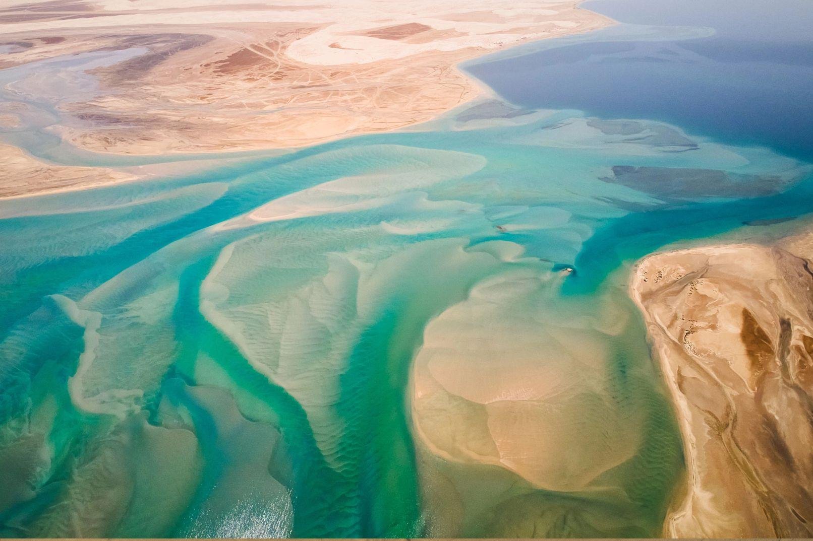 Inland Sea Desert Safari with Dune Bashing & Sandboarding
