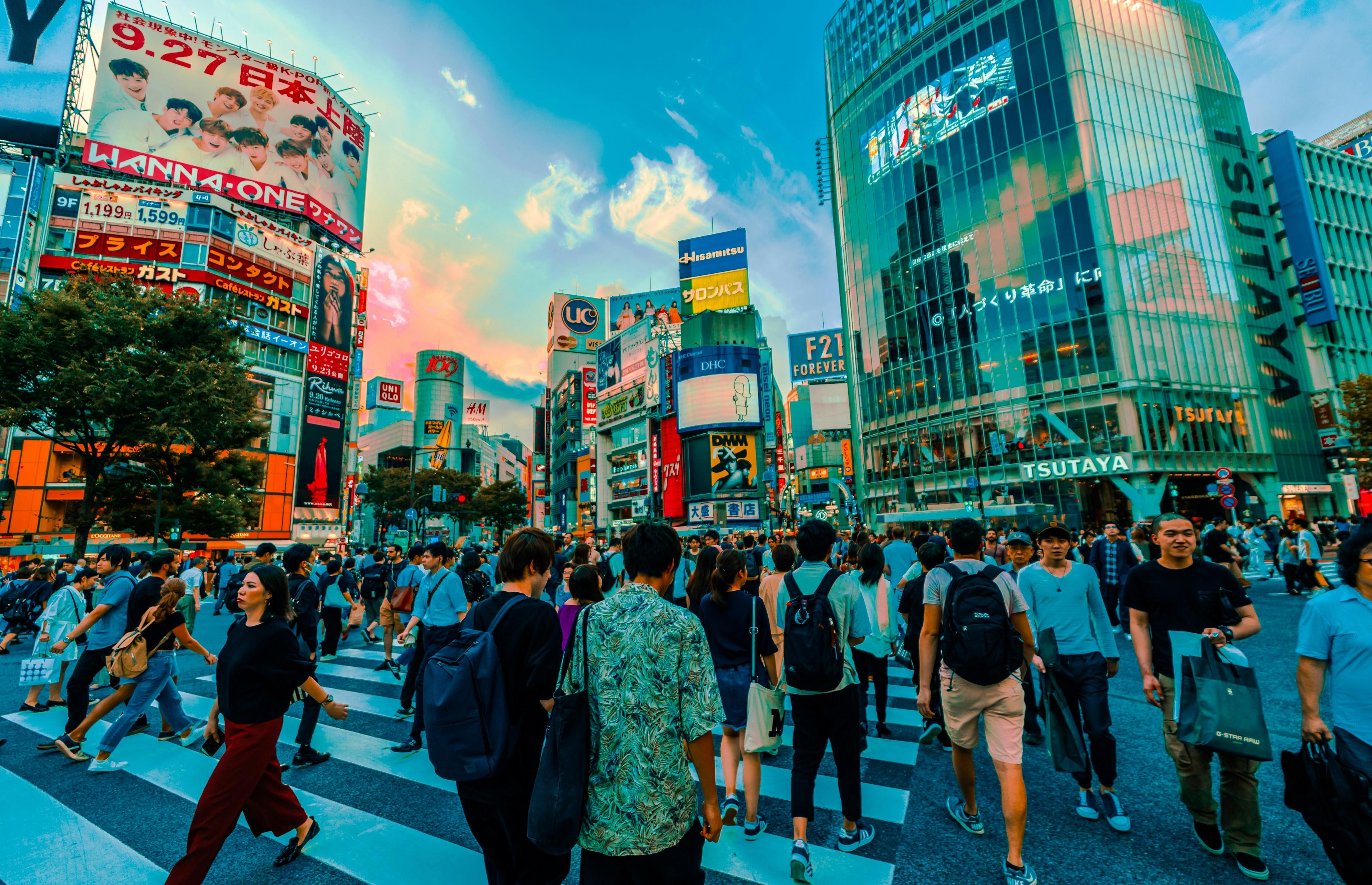Shibuya Morning Highlights: Sky Deck, Scramble & Culture Walk