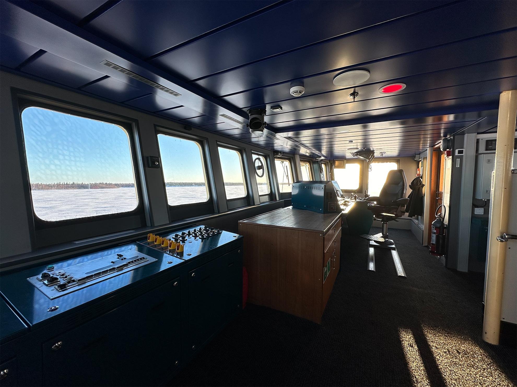 Icebreaker Arktis Cruise with Ice Floating from Rovaniemi