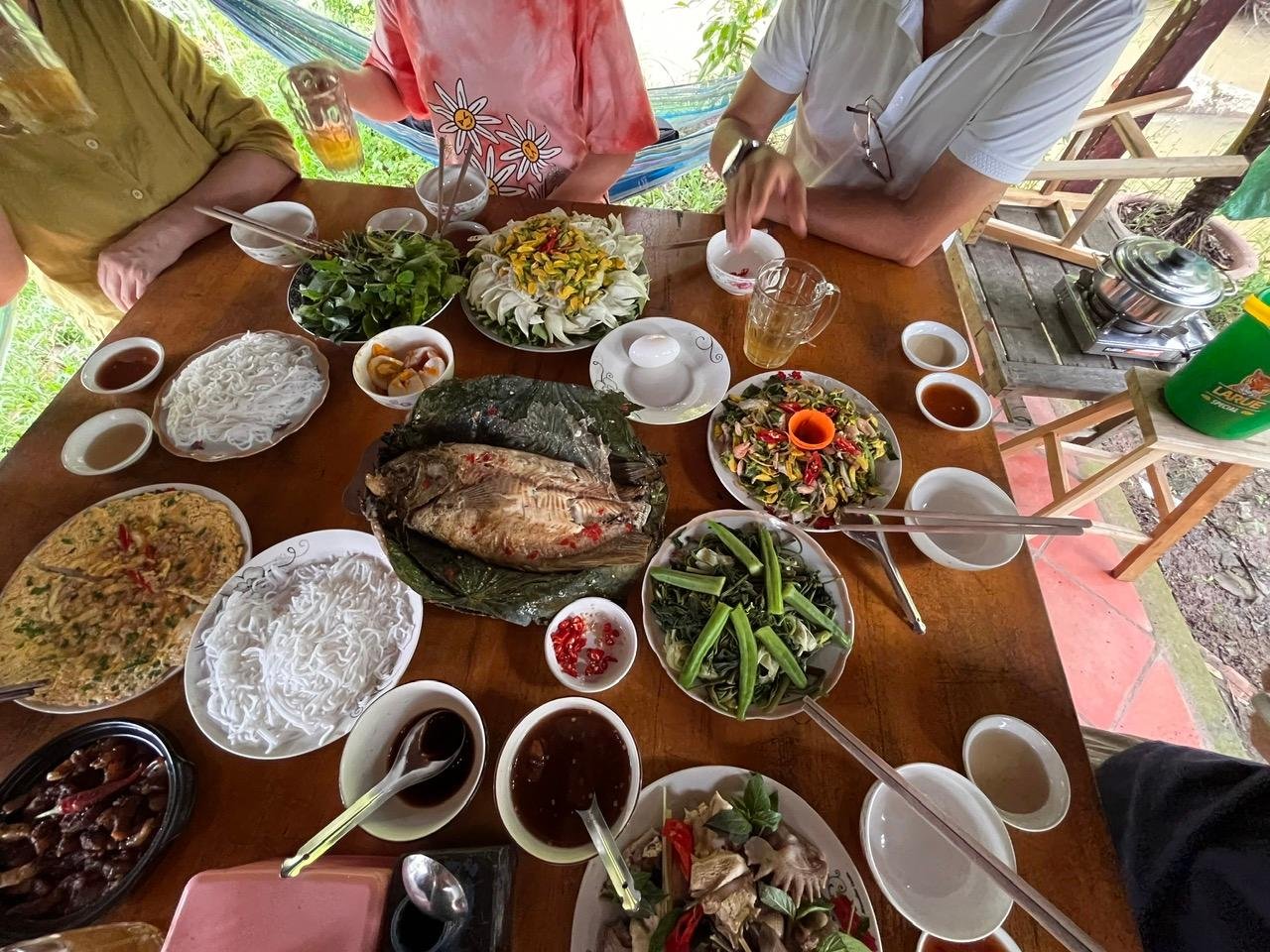 Mekong Delta Day Trip: Cai Rang Floating Market & Cồn Sơn Islet