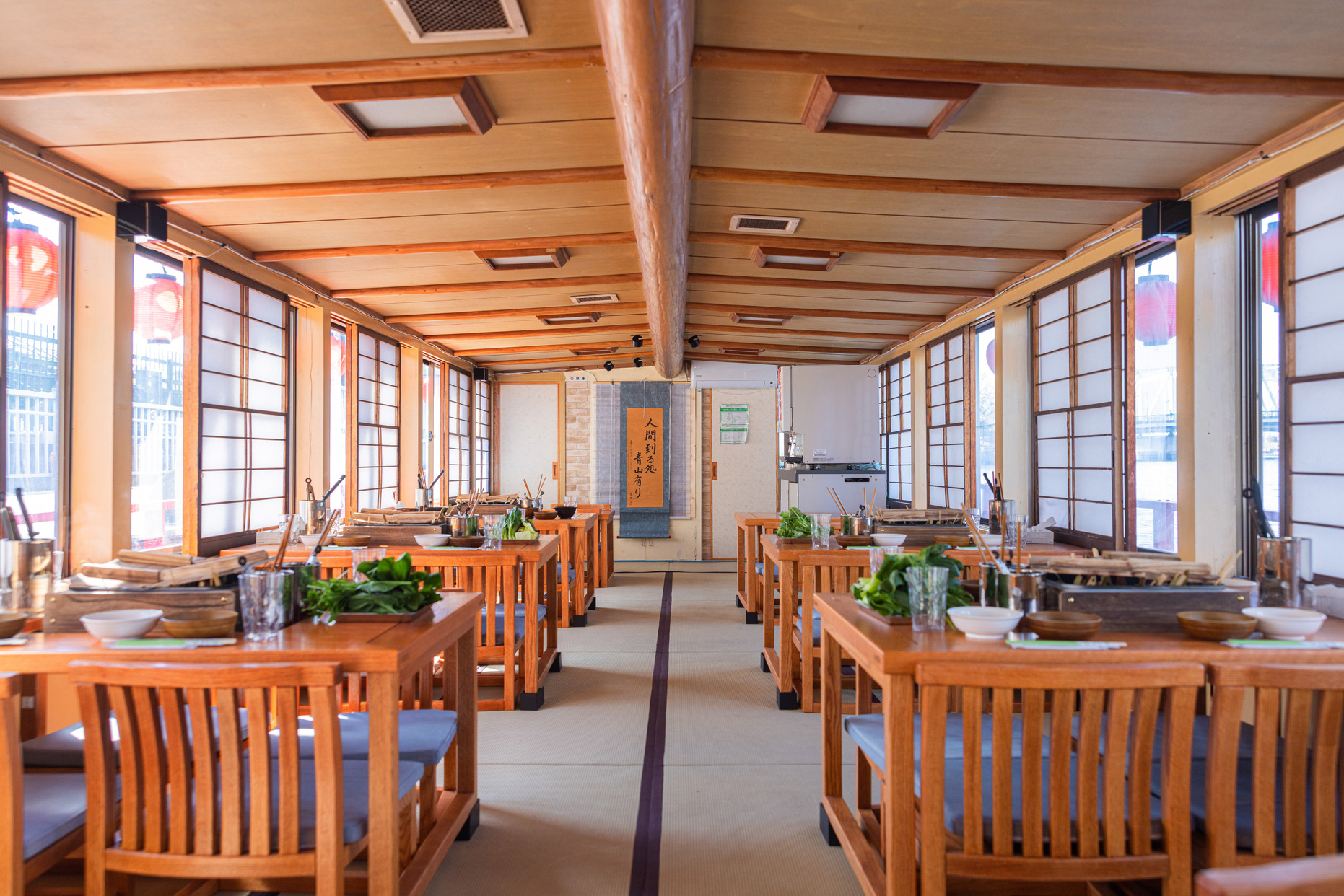 Tokyo Bay Yakatabune Cruise: Tea Ceremony or Sukiyaki Dinner on the Odaiba Route