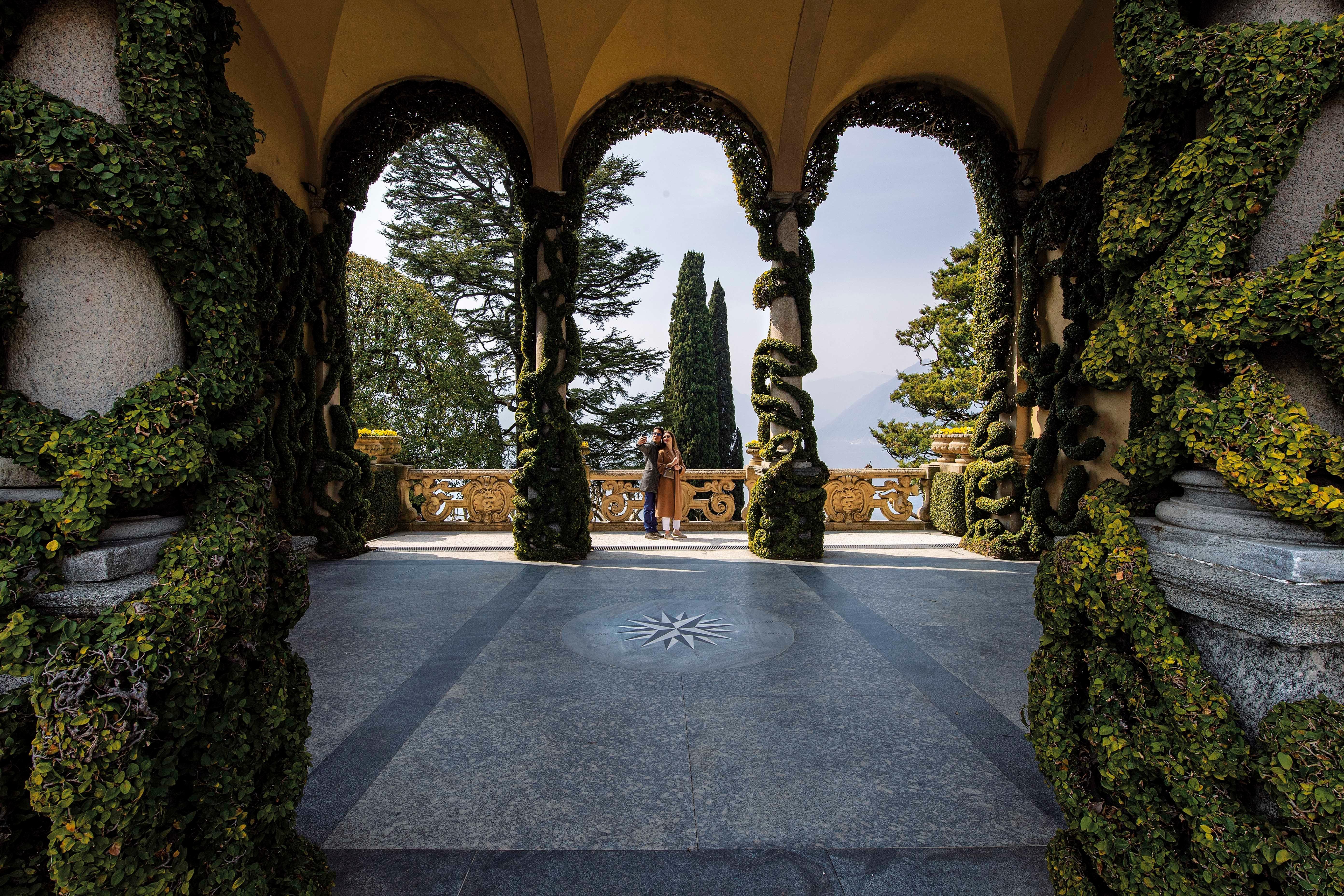 Villa del Balbianello Guided Tour & Velarca Experience