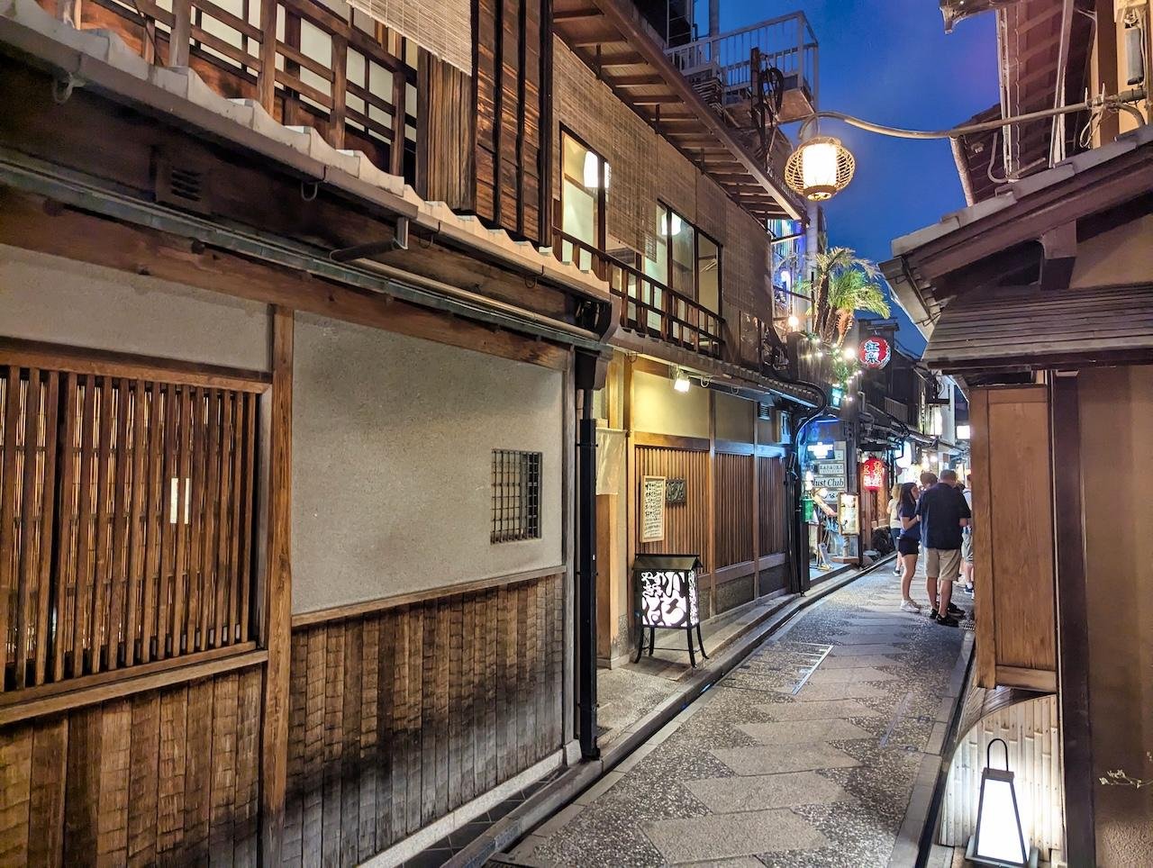 Kyoto Evening Wagyu & Sake Gion Walking Tour