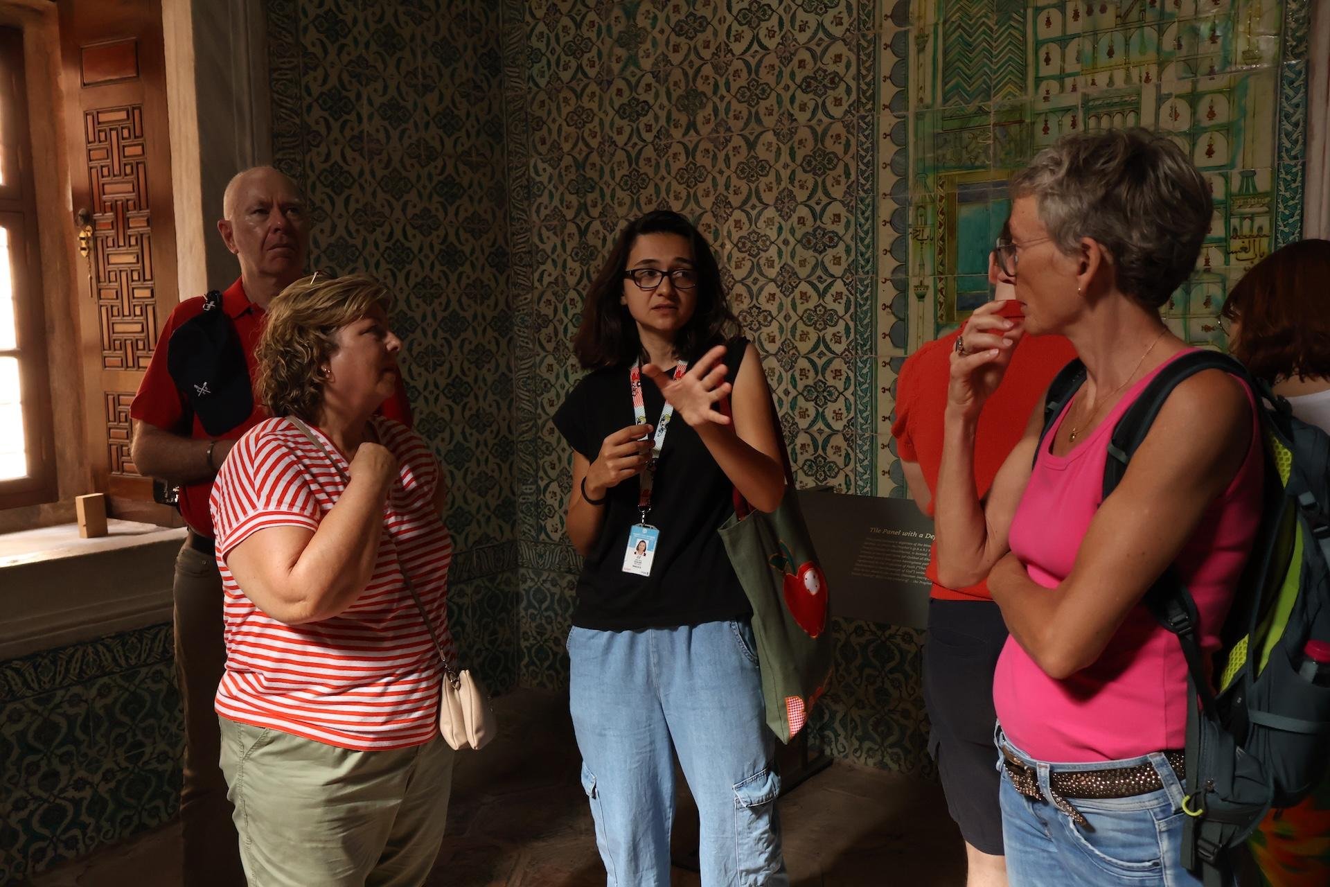 Topkapi Palace & Harem Guided Small Group Tour
