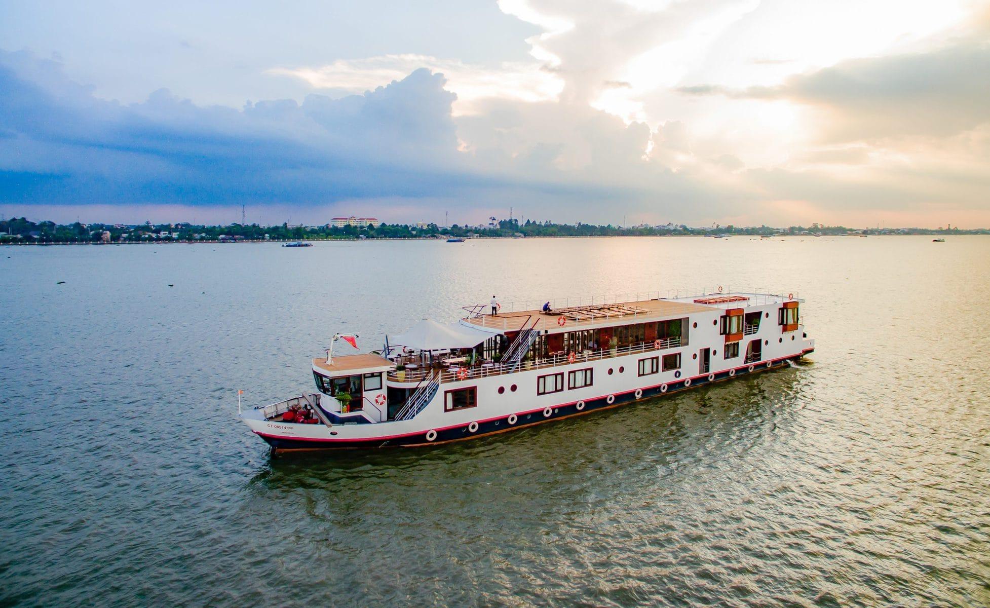 Mekong Delta Overnight Cruise from Ho Chi Minh City